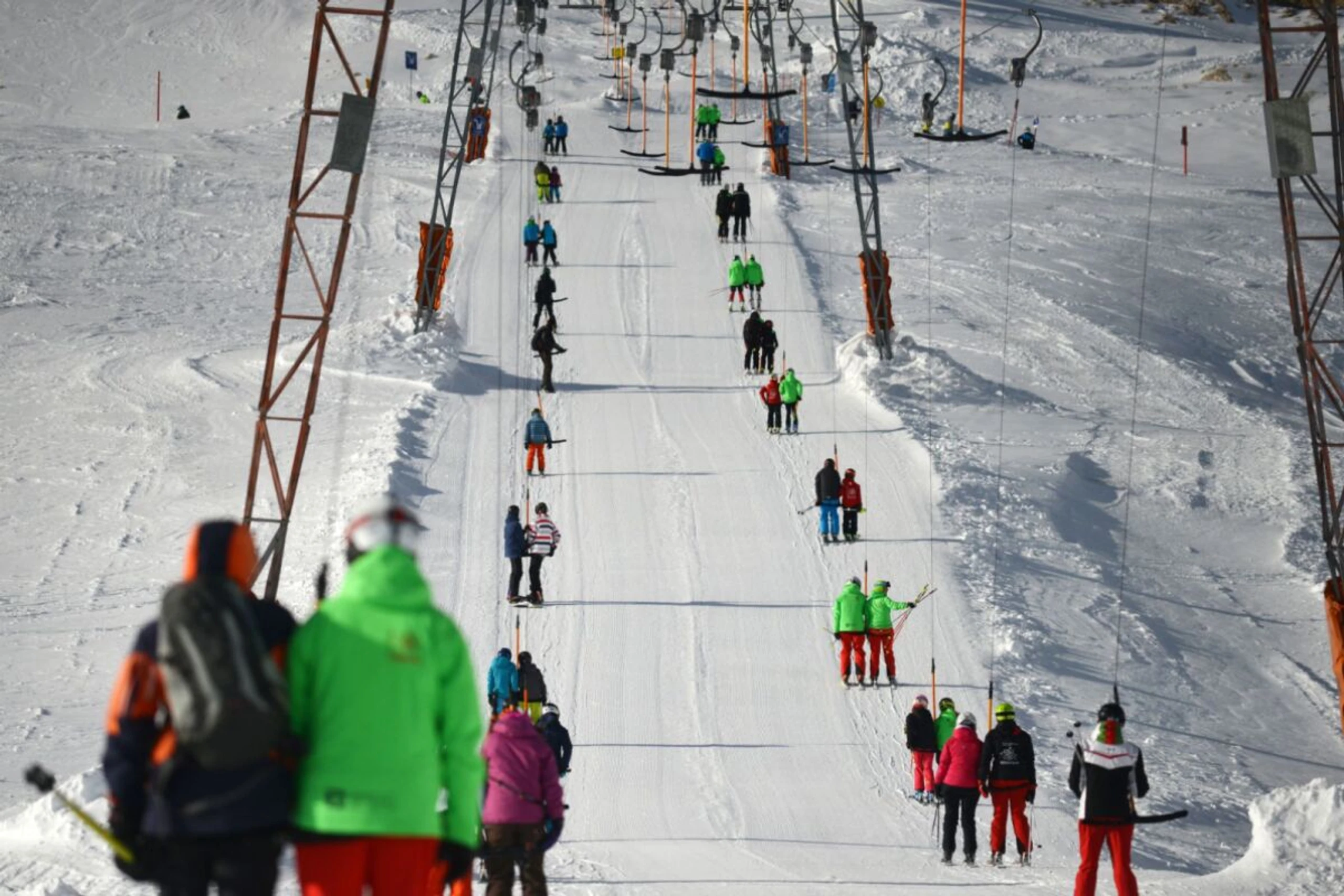 Bei Zweier-Schleppliften sollte man besonders gut aufpassen