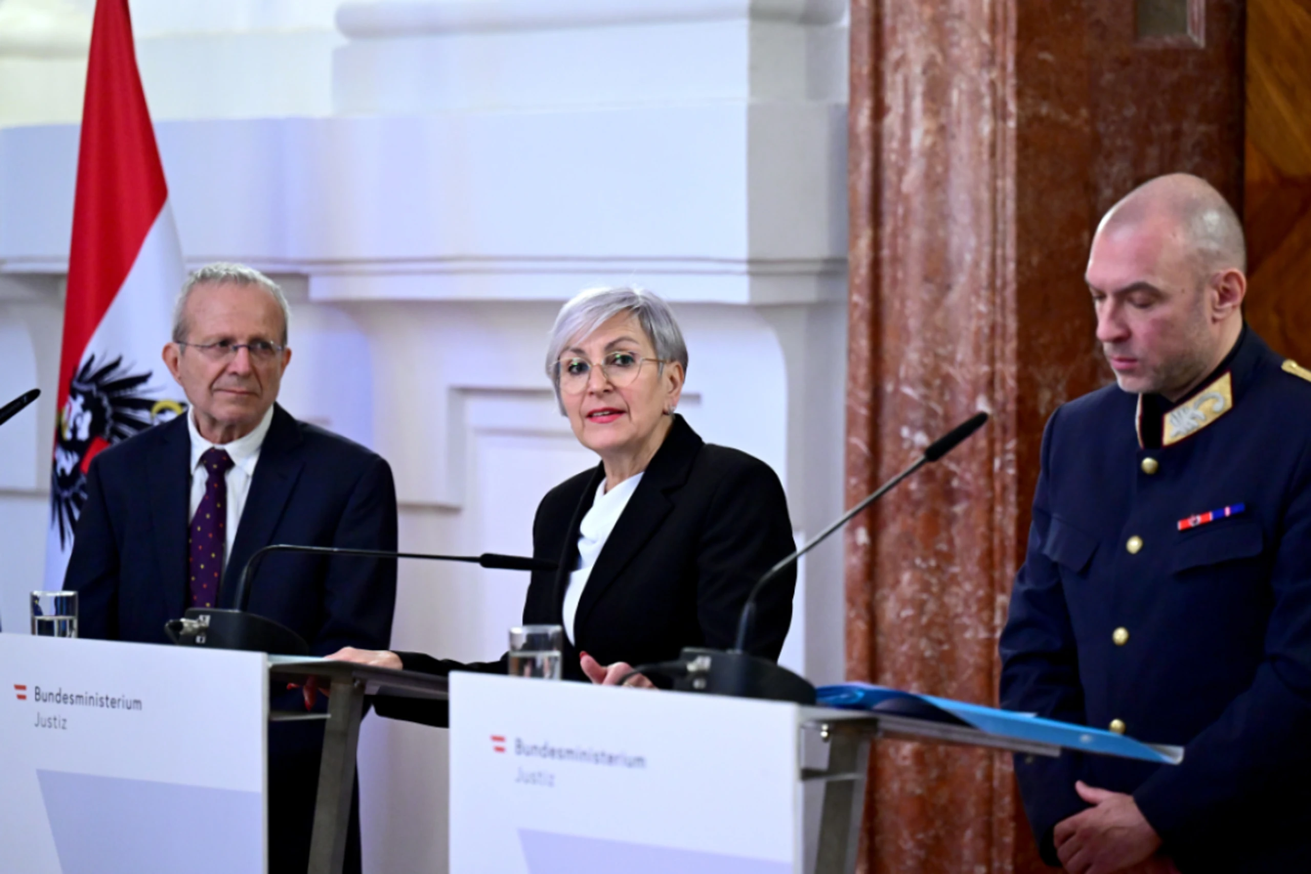 Sporrer präsentierte Kommission unter Leitung von Wolfgang Gratz