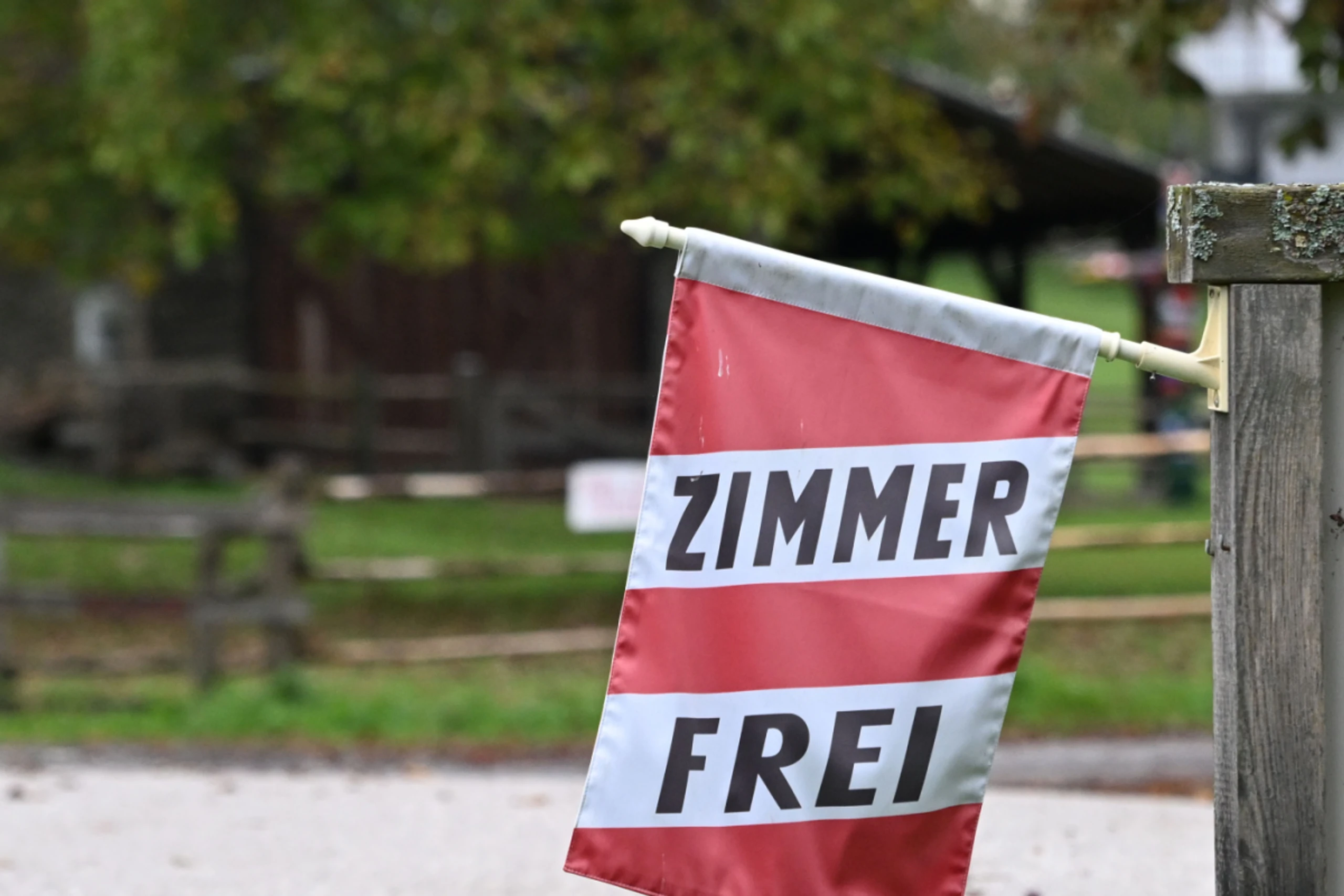 Streit zwischen Arbeitgebern und Gewerkschaft in der Hotellerie