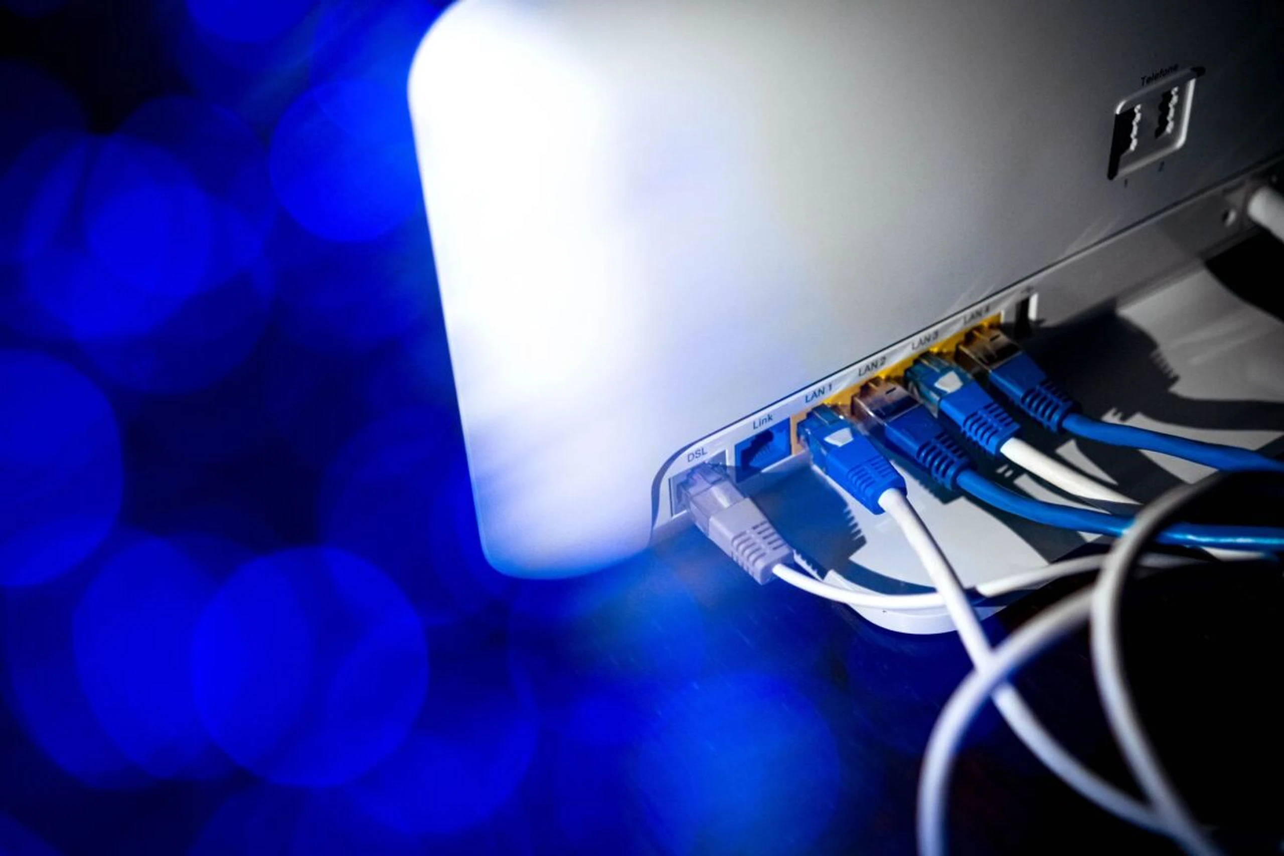 Erstmal den WLAN Router überprüfen, wenn das Internet langsam ist