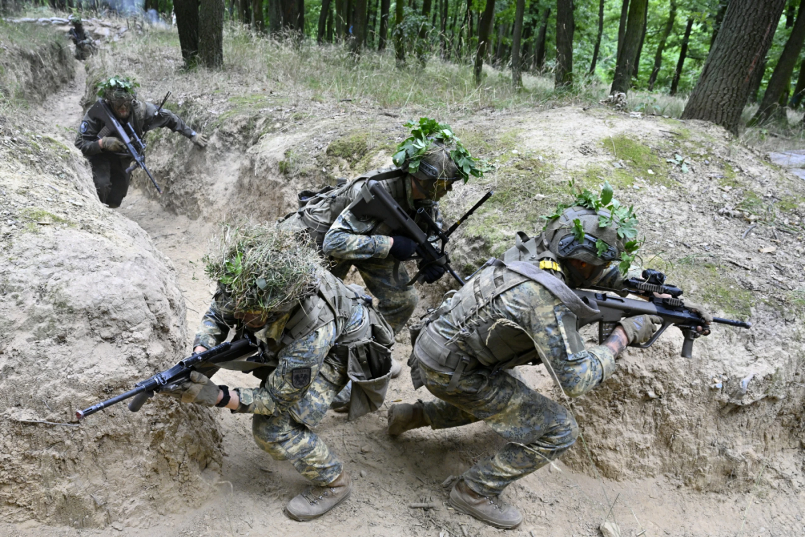 Mehr Soldaten beim Heer
