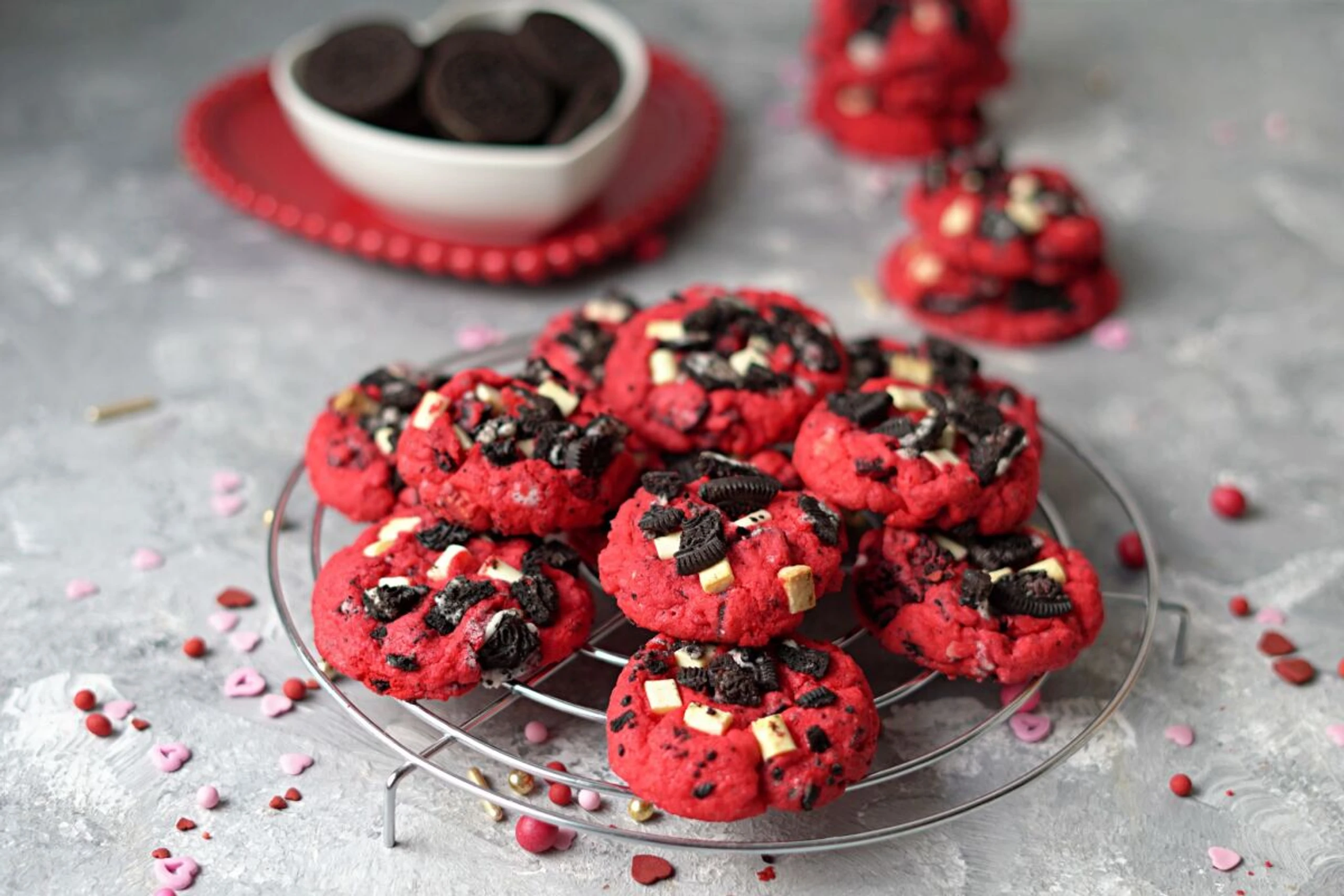 Red Velvet Cookies sind perfekt für den Valentinstag