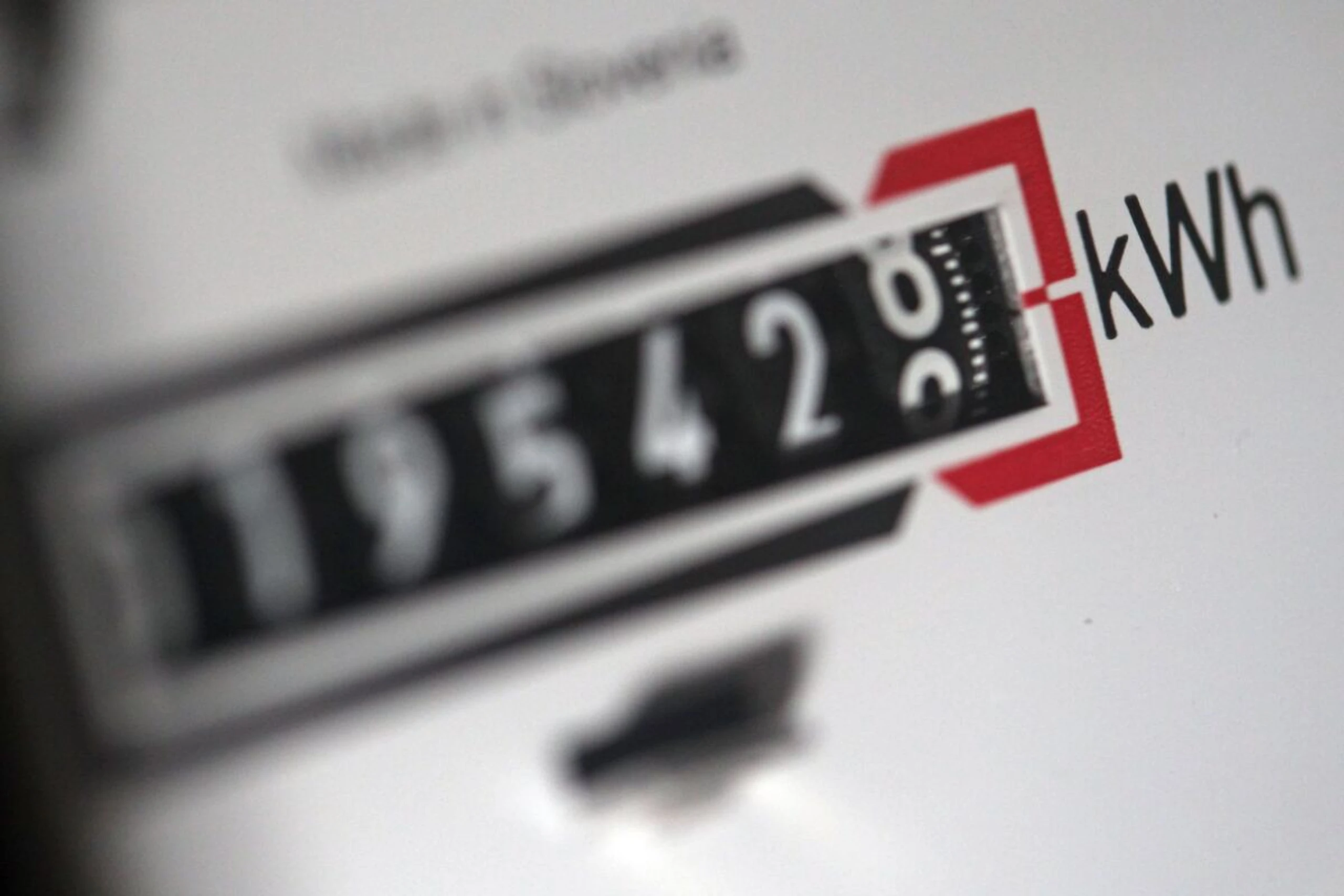 ++ ARCHIVBILD ++ Das Ende der "Strompreisbremse" Anfang 2025 verteuerte Strom deutlich