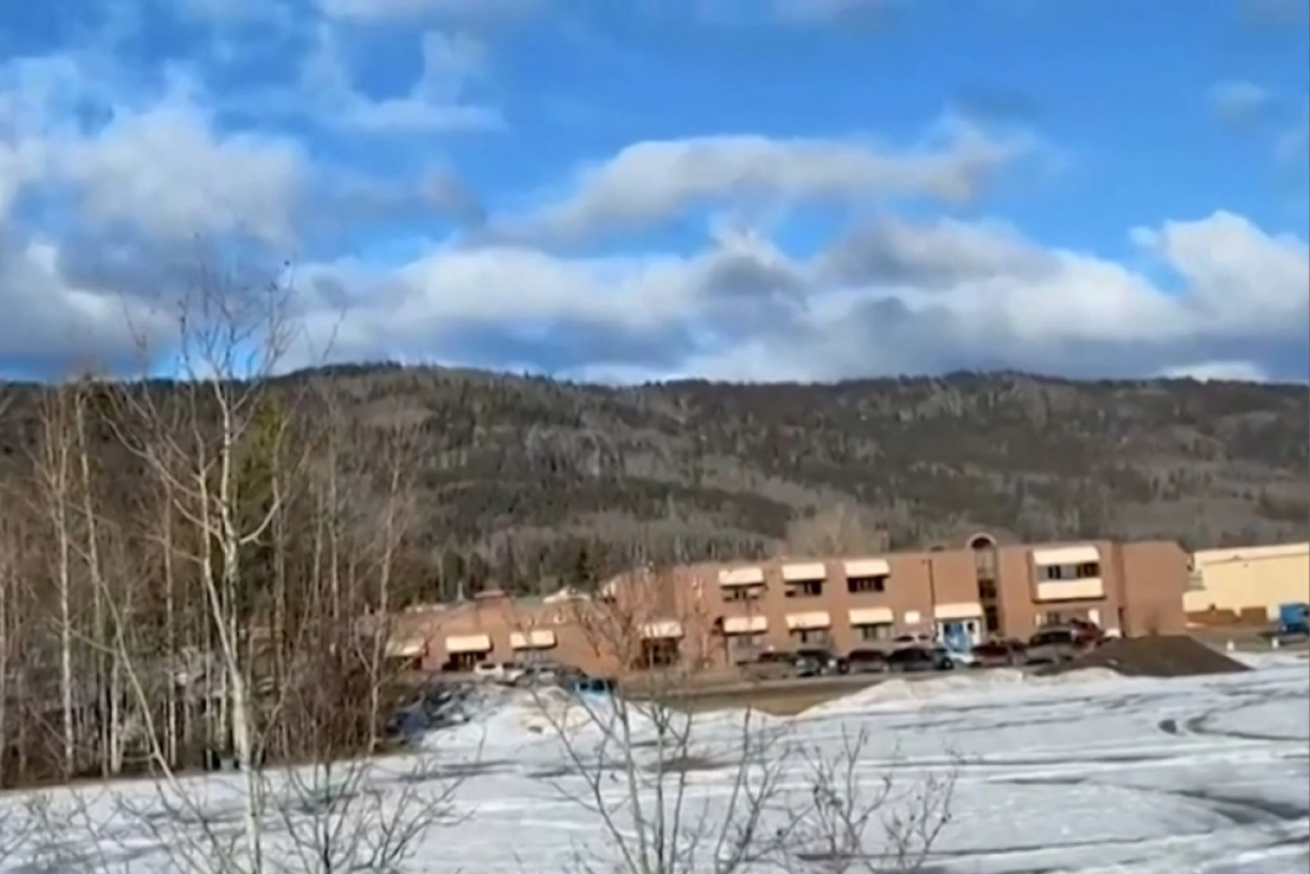 Hintergründe der Tat an der Schule in Tumbler Ridge sind noch unklar