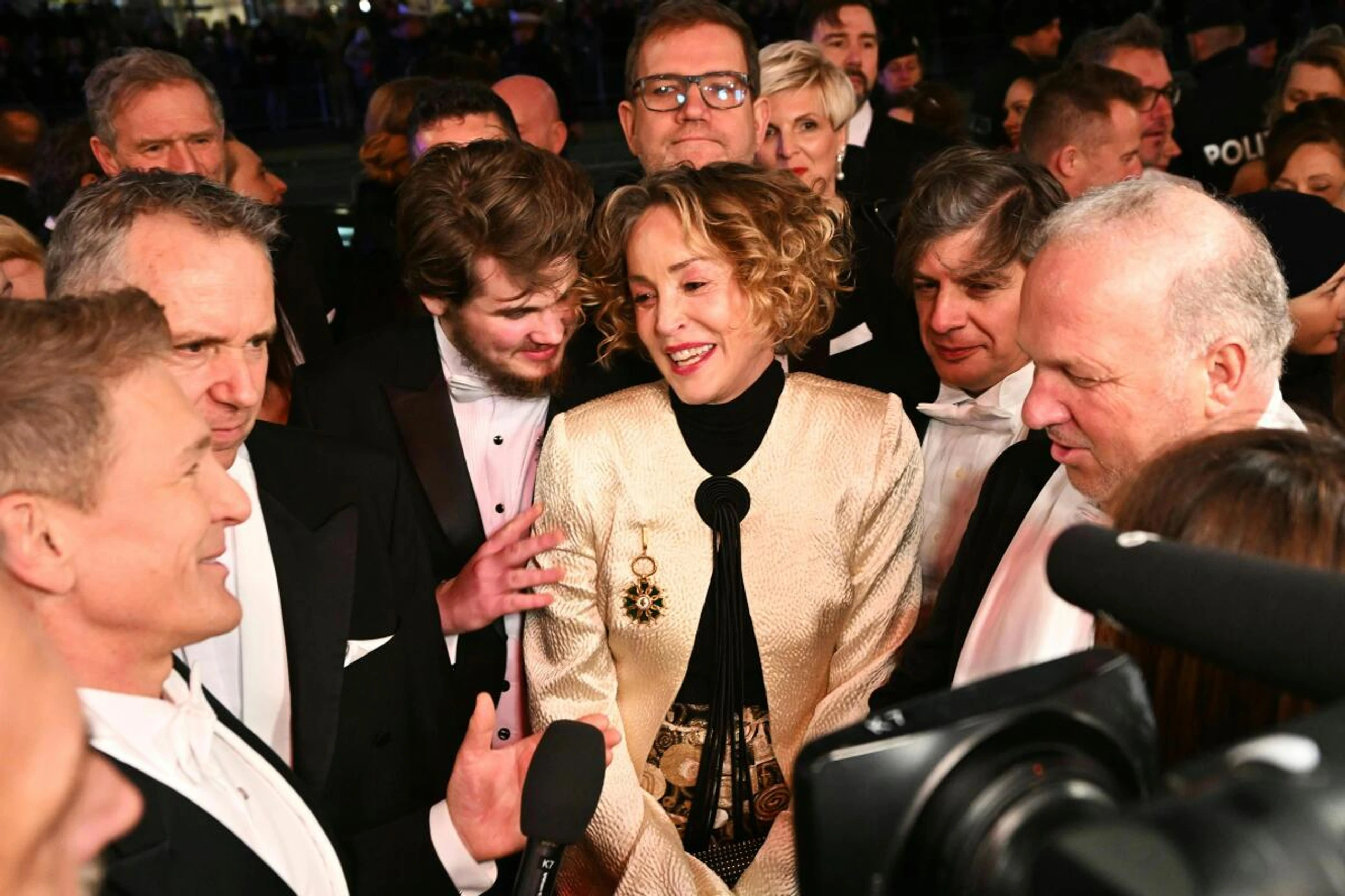 Viel Wirbel um Sharon Stone am roten Teppich