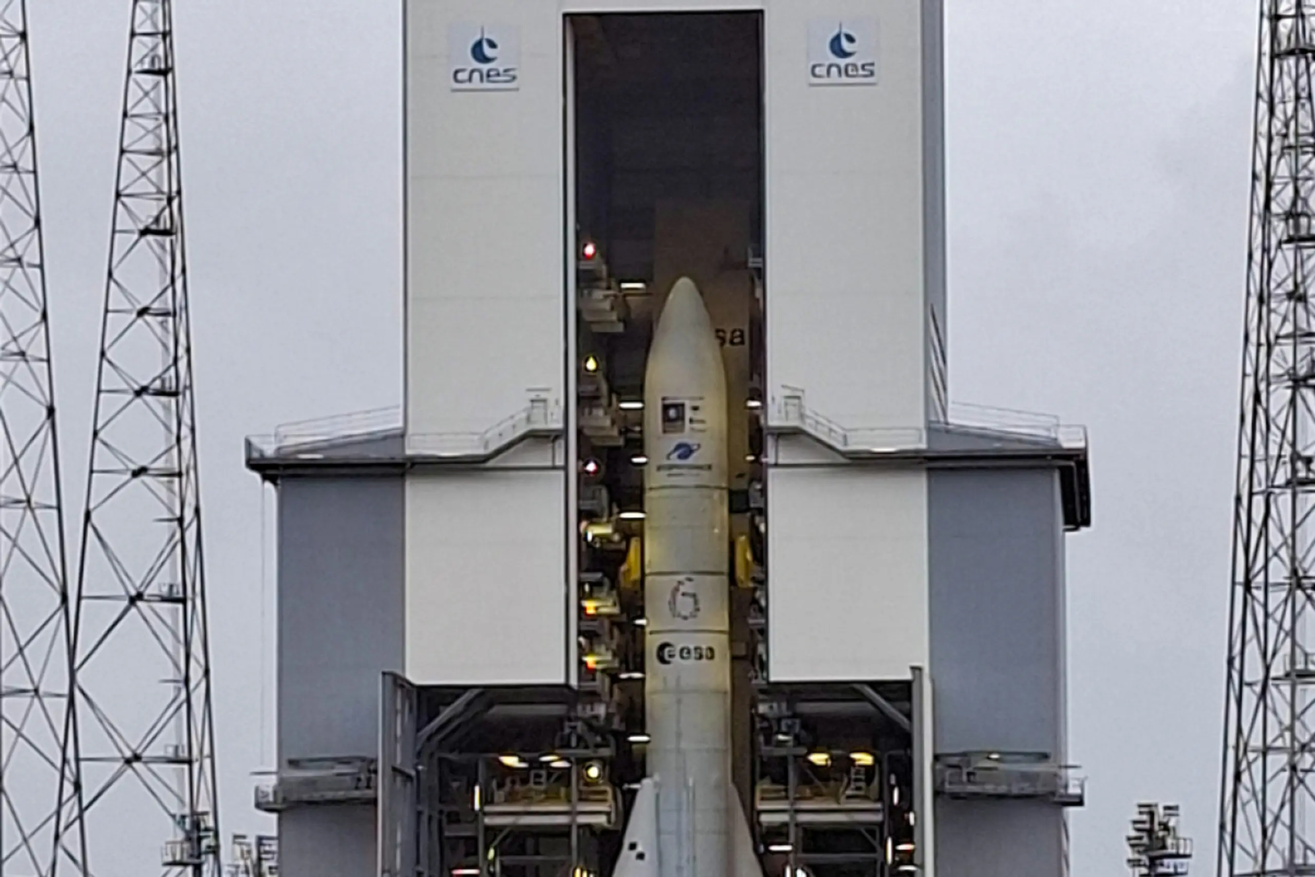 Start im europäischen Weltraumbahnhof Kourou