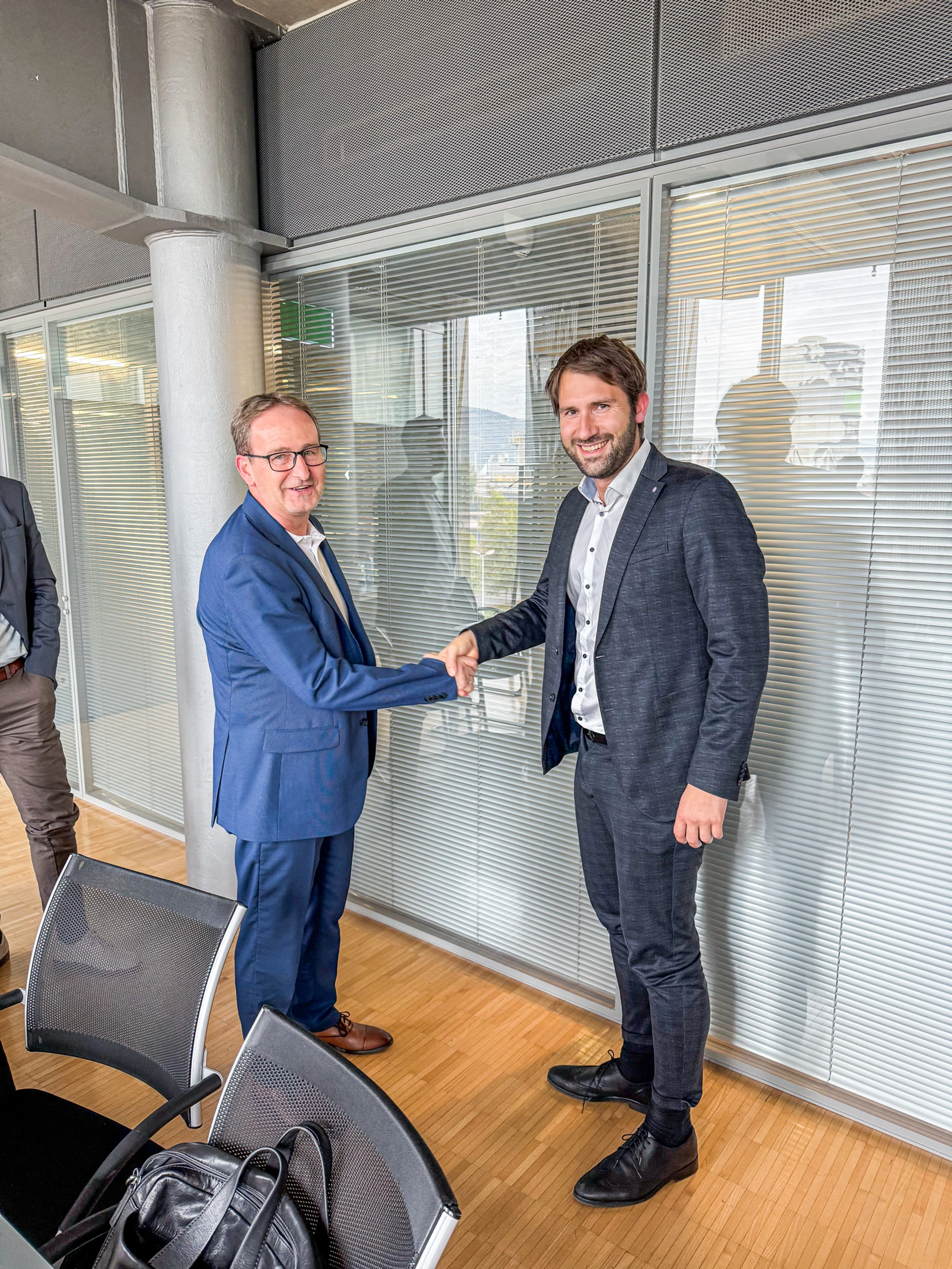 PMS übernimmt Elektromontage für neuen Elektrolichtbogenofen der voestalpine in Linz