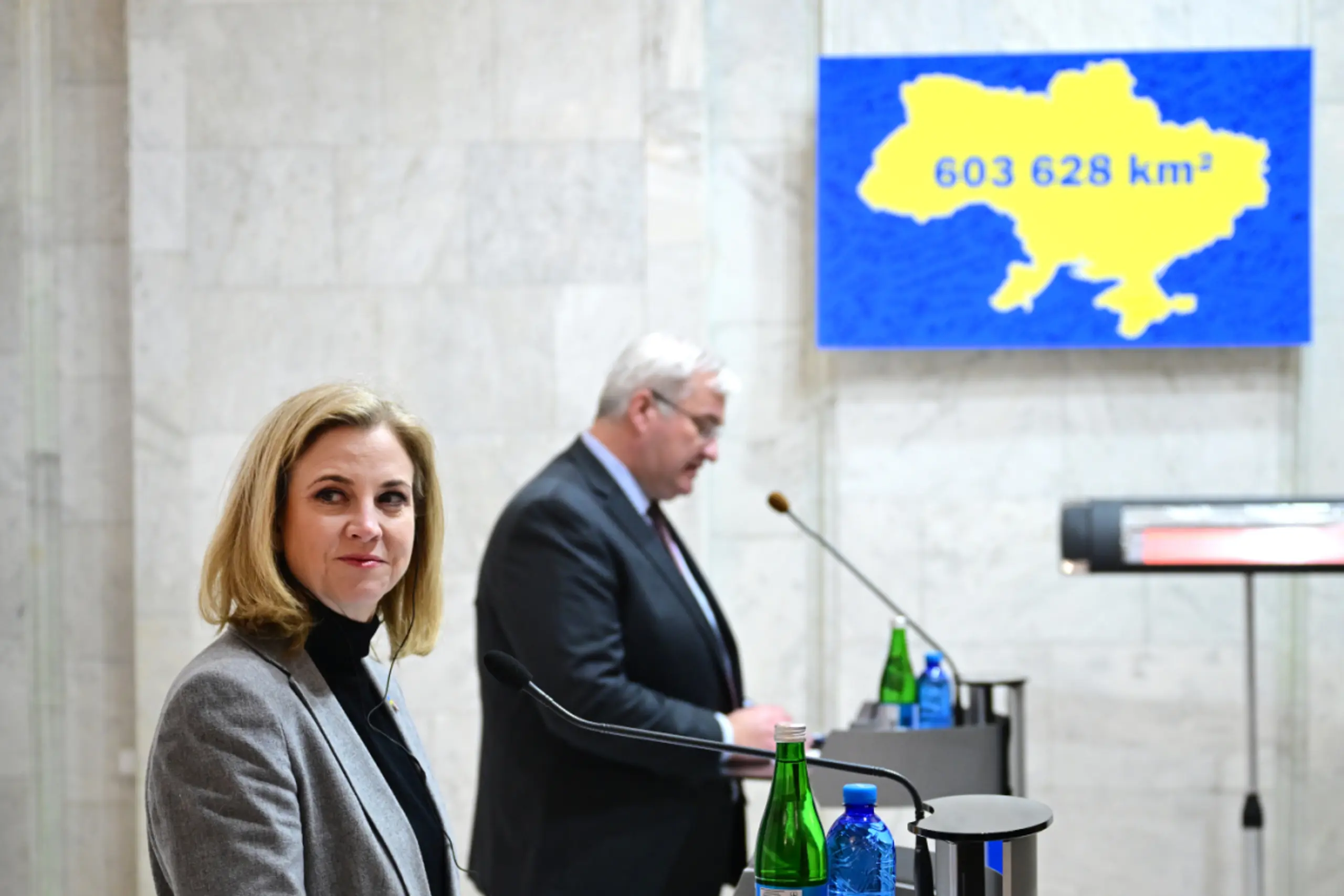 Mein-Reisinger bei der Pressekonferenz in Kiew