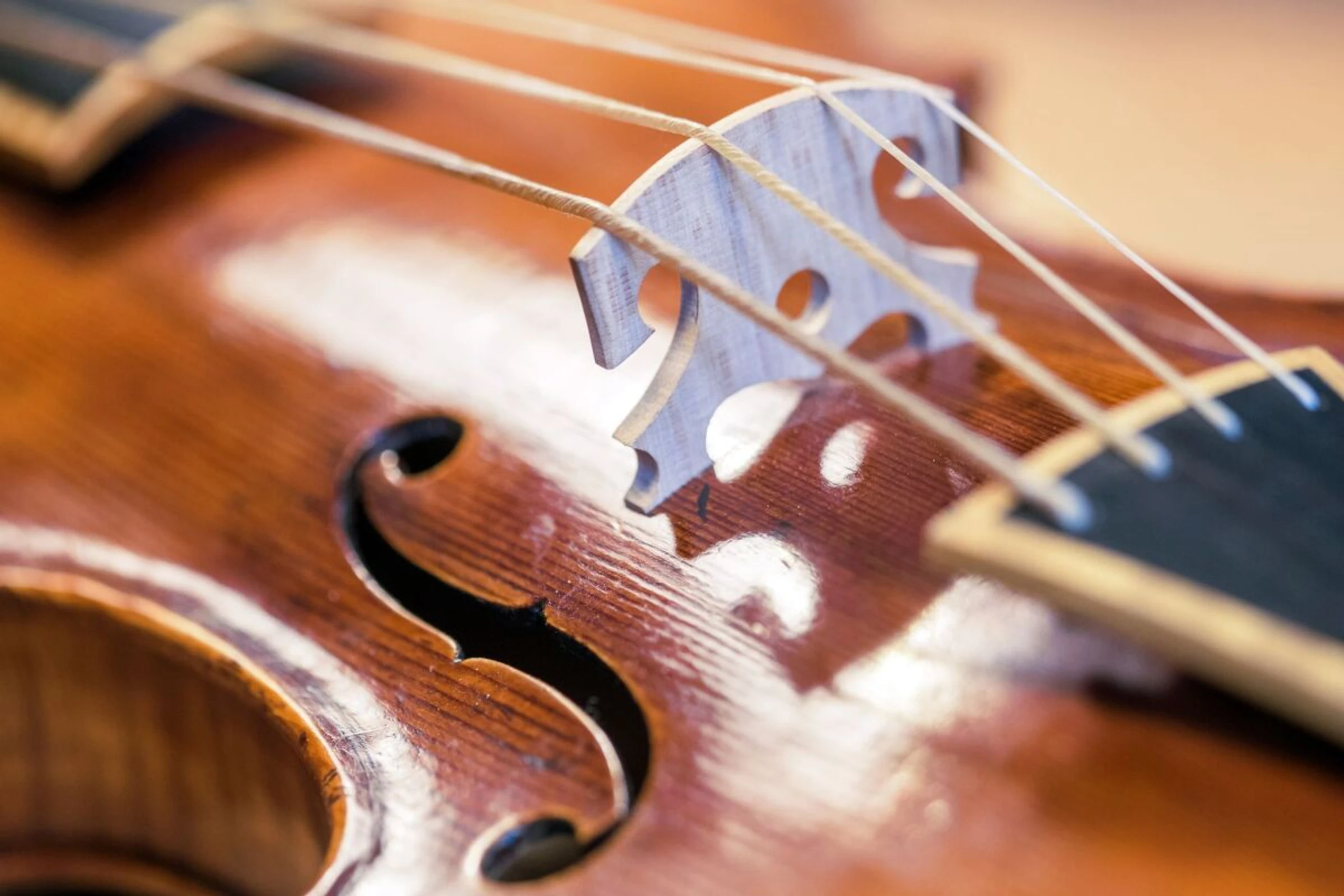 ++ ARCHIVBILD ++ Lufthansa gibt der Musik mehr Platz