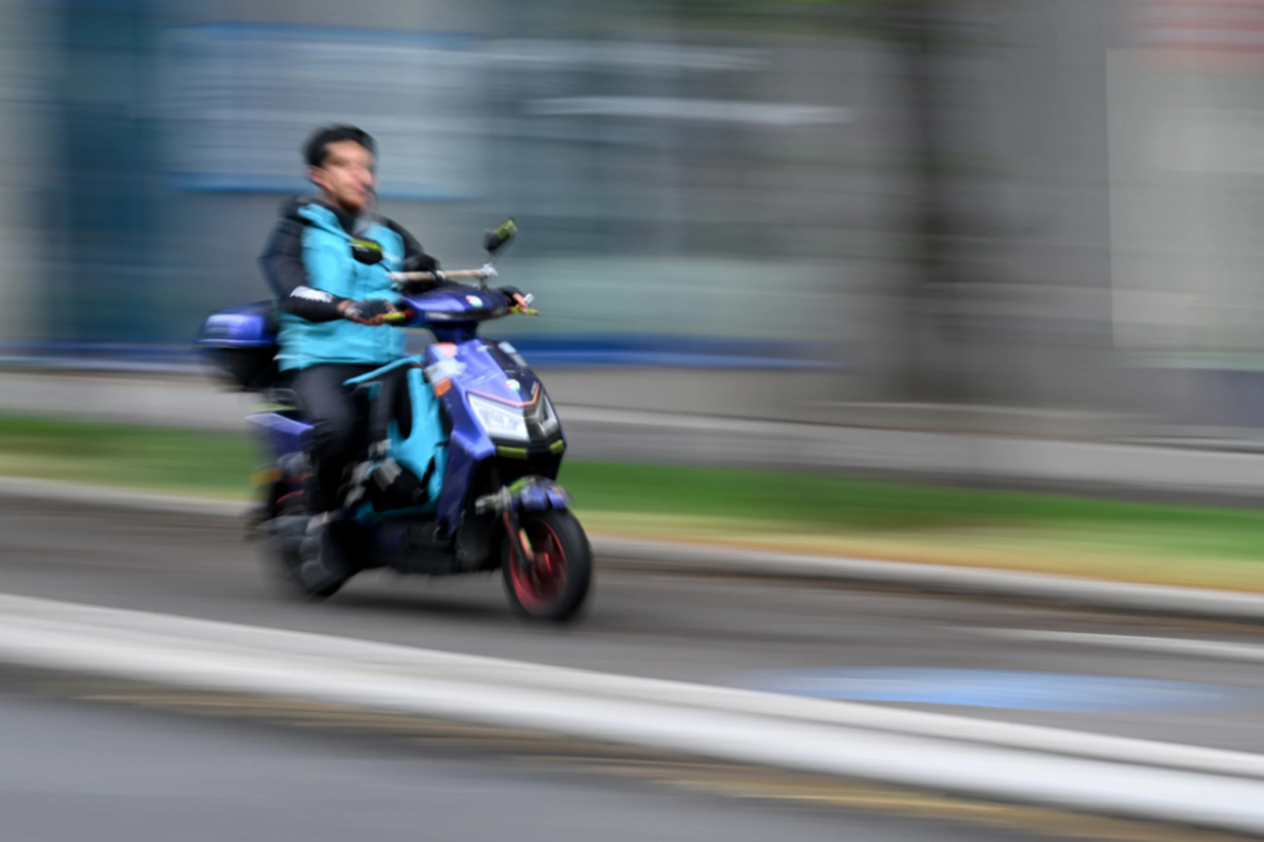 E-Mopeds werden vom Radweg verbannt