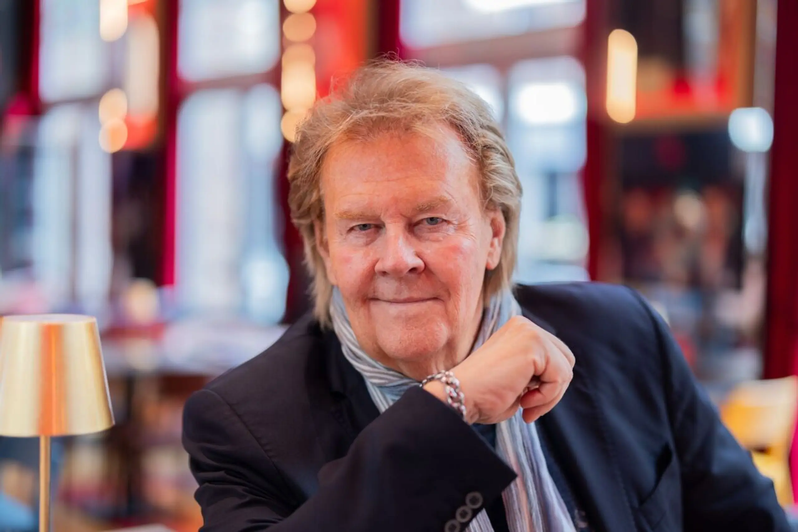 ++ ARCHIVBILD ++ Der Schlagersänger kehrt zu seinen Wurzeln zurück