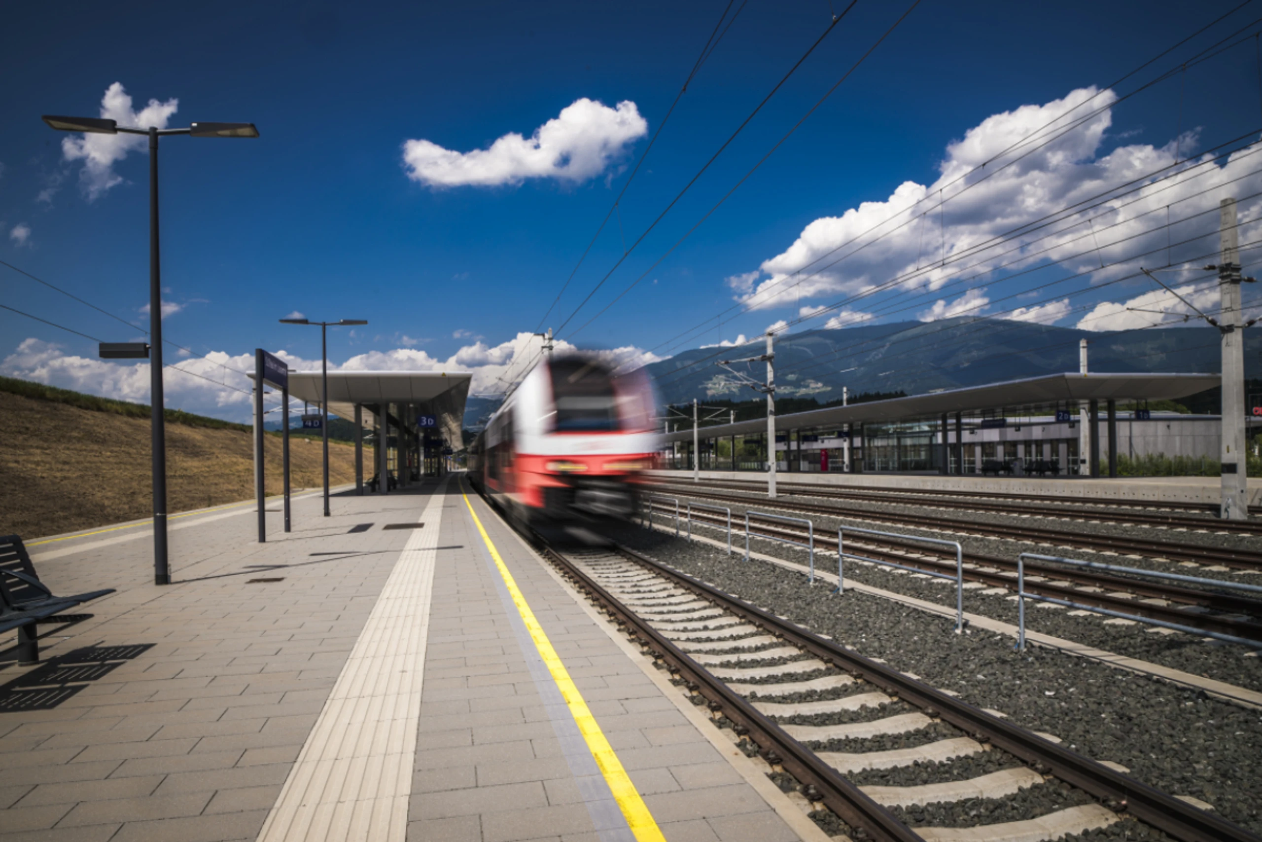 ÖBB-Zug "in motion"