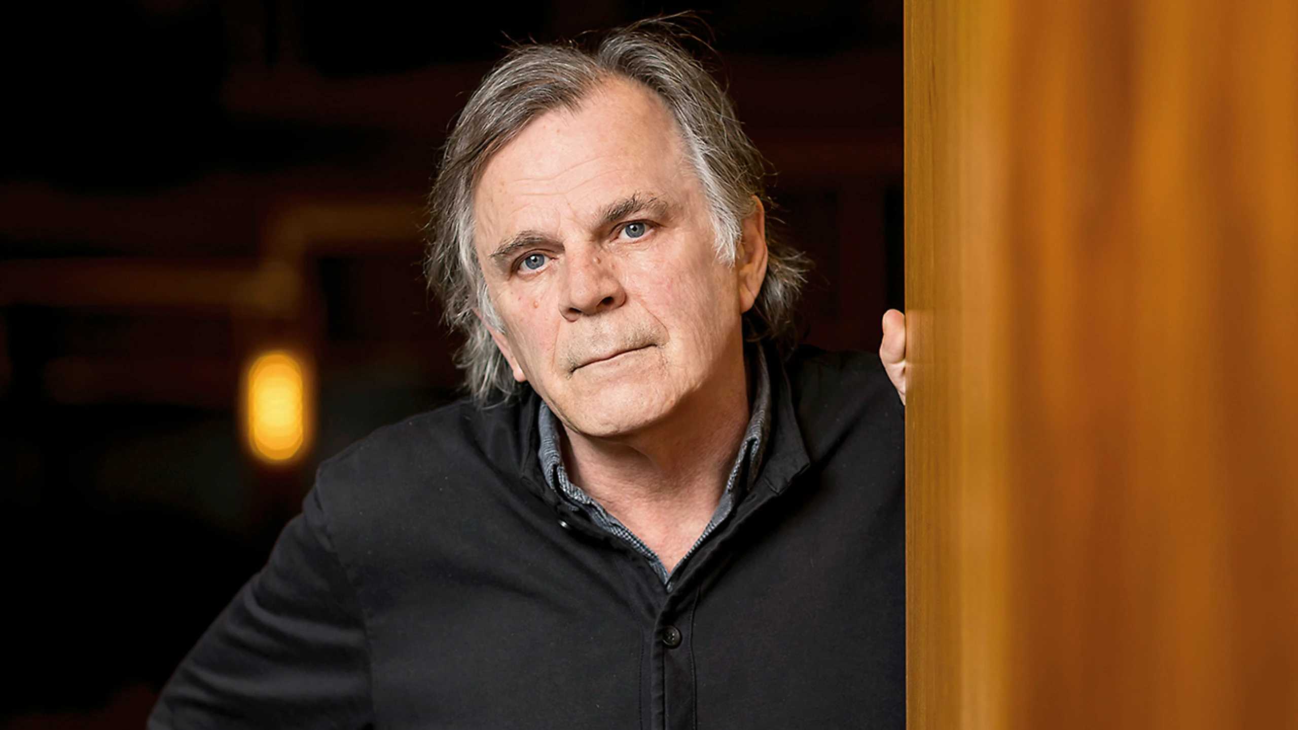 © Franz Neumayr Blurred image background