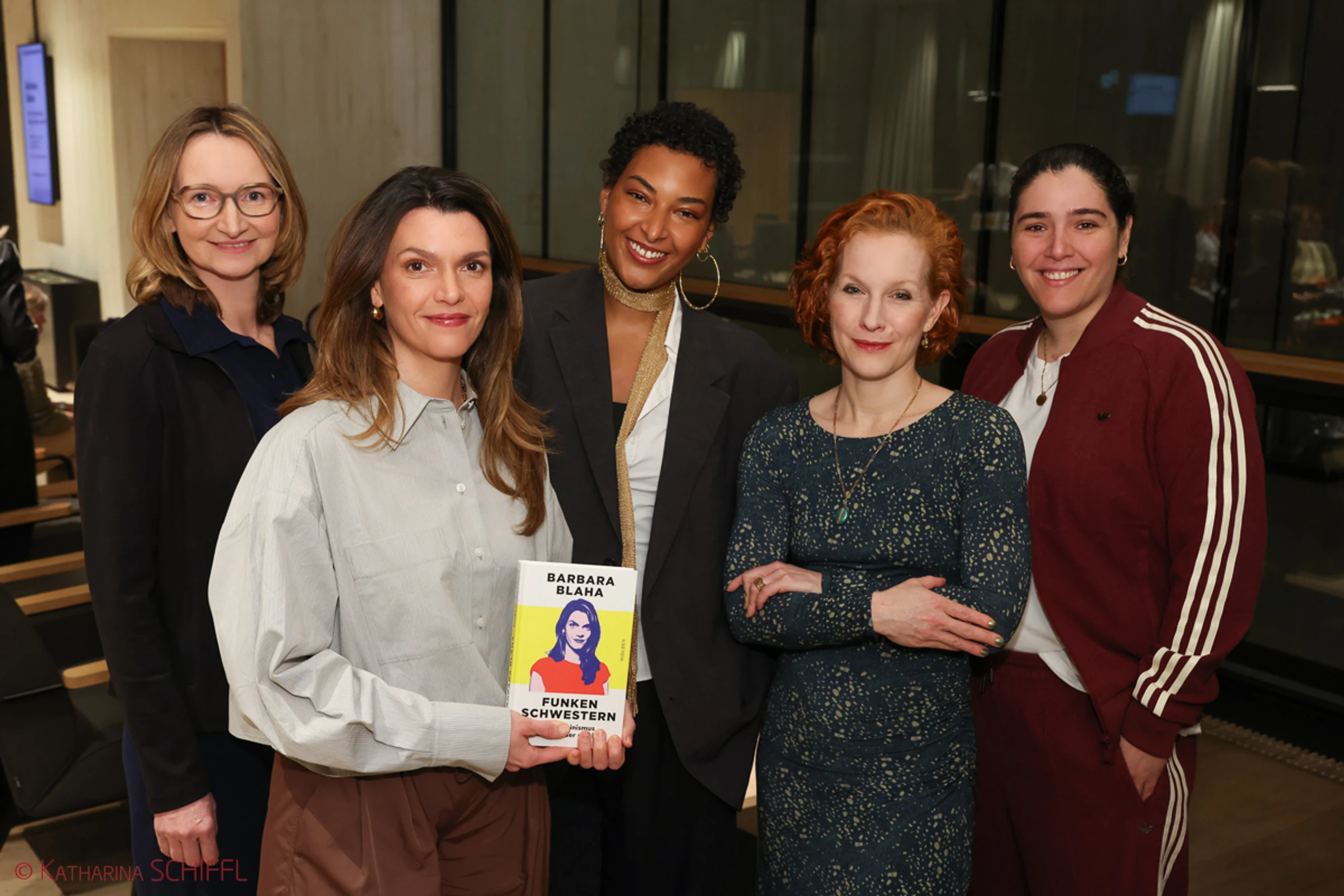 Barbara Blaha präsentiert „Funkenschwestern“ im Wien Museum