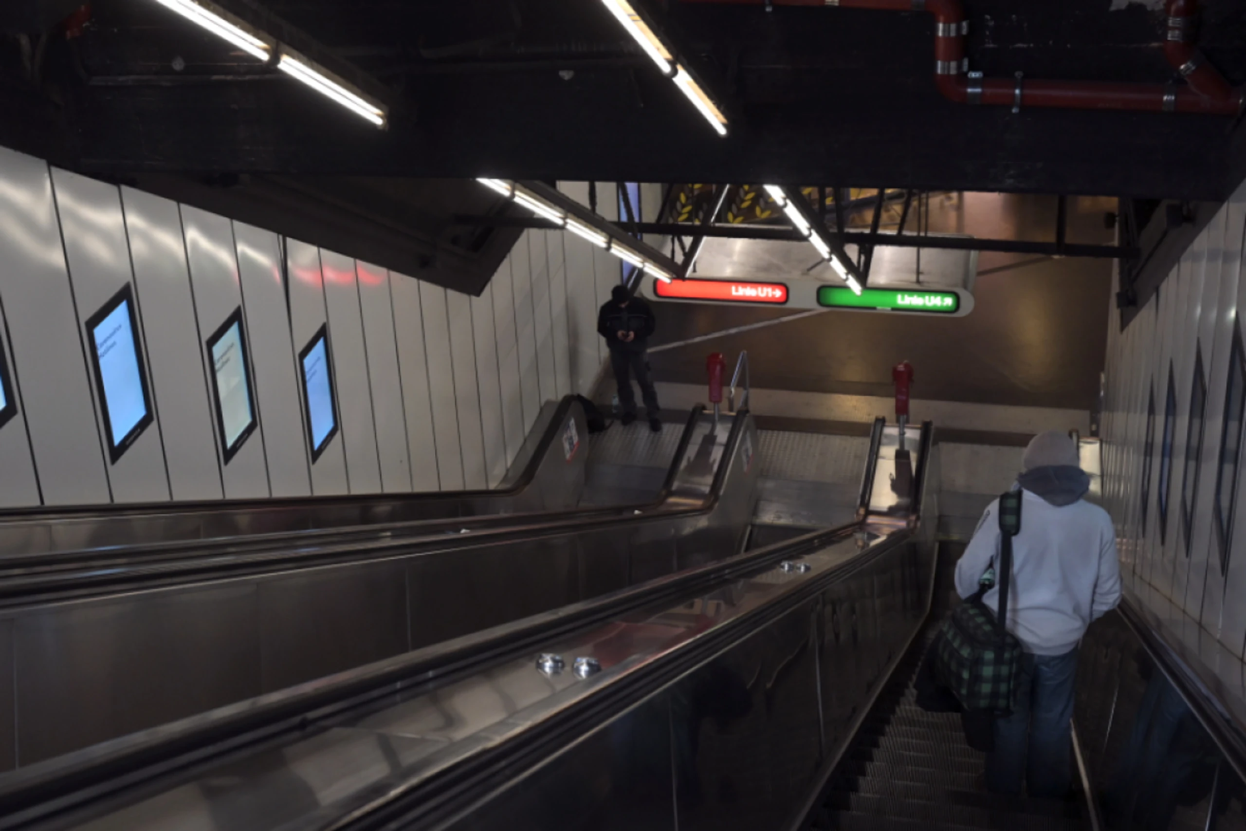 Opfer rechtsextremer Gewaltat beschrieben "Hetzjagd" am Schwedenplatz