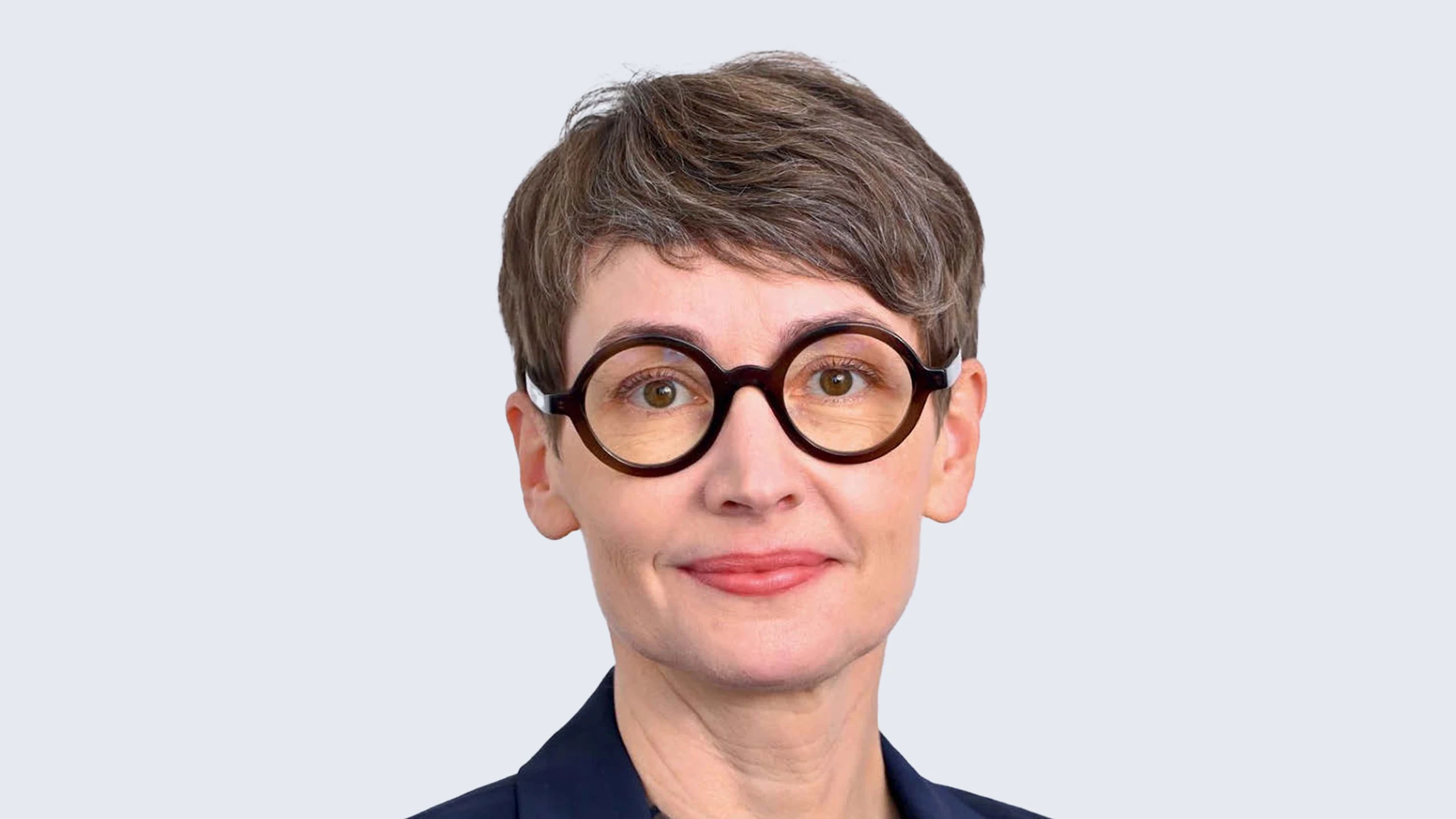 Doris Helmberger-Fleckl: „Papier hilft gegen digitales Verblöden“