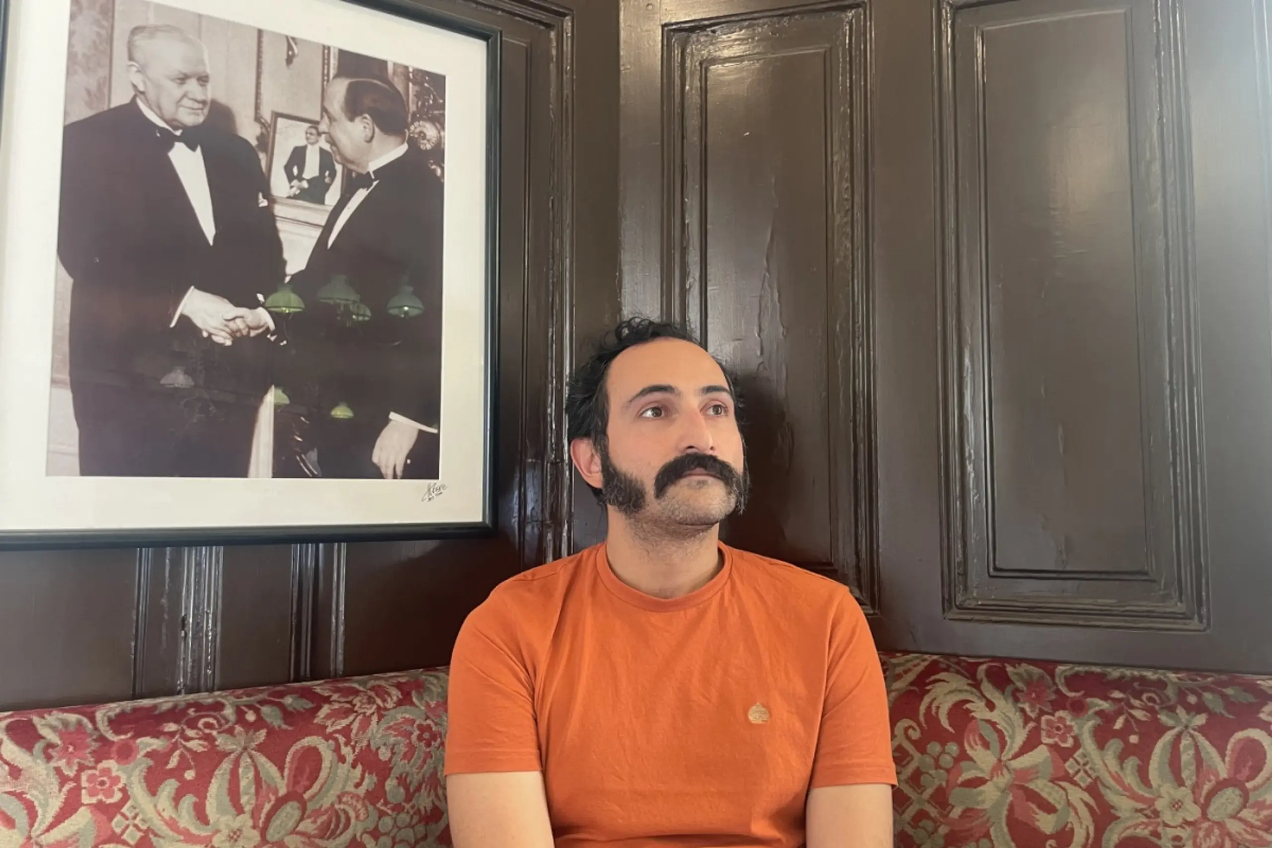 Österreichisch-iranischer Autor warnt vor Antisemitismus