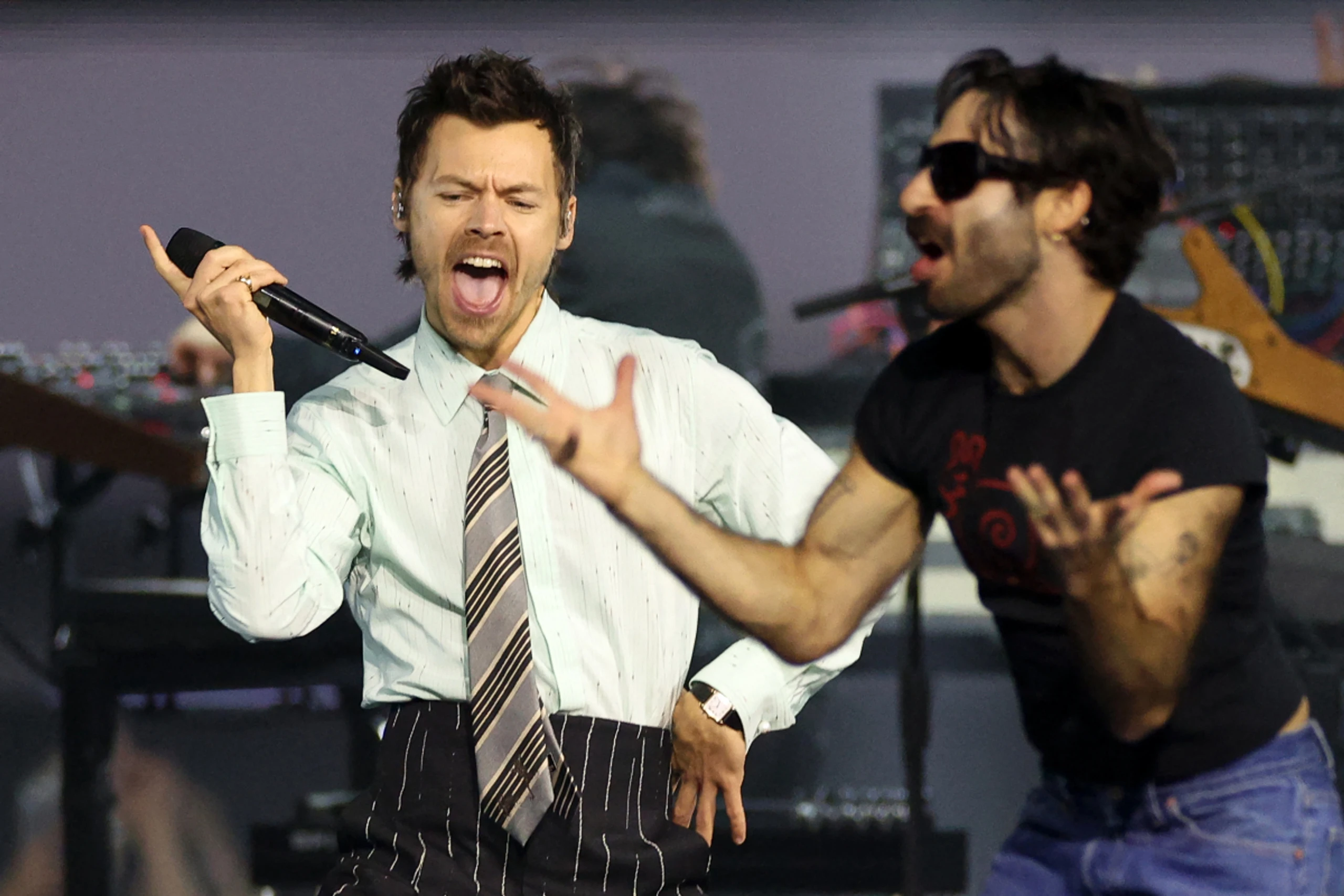 Harry Styles performte auch bei den Brit Awards