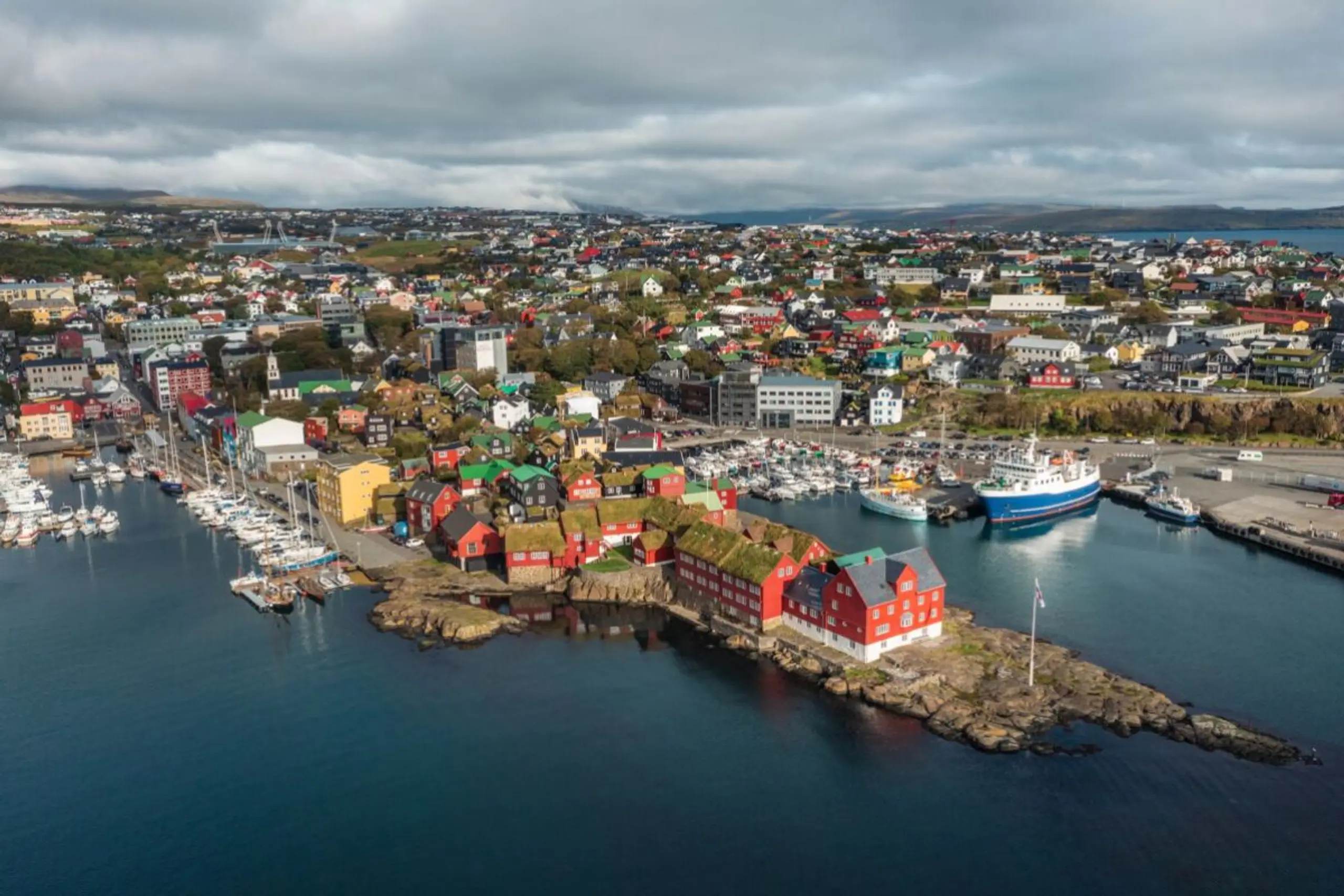 Die Hauptstadt des Archipels ist Tórshavn