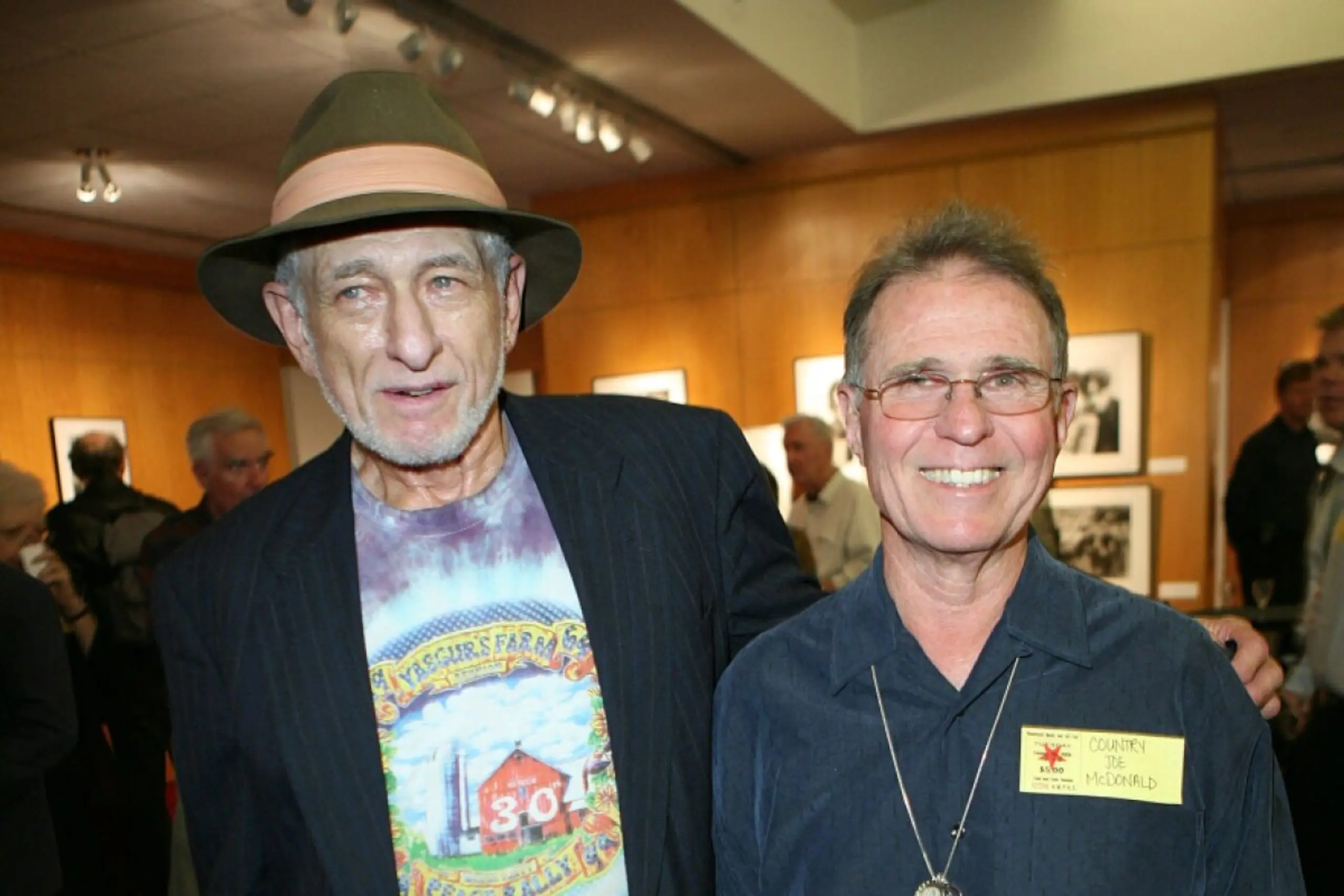 Country Joe McDonald (rechts) wurde 84 Jahre alt