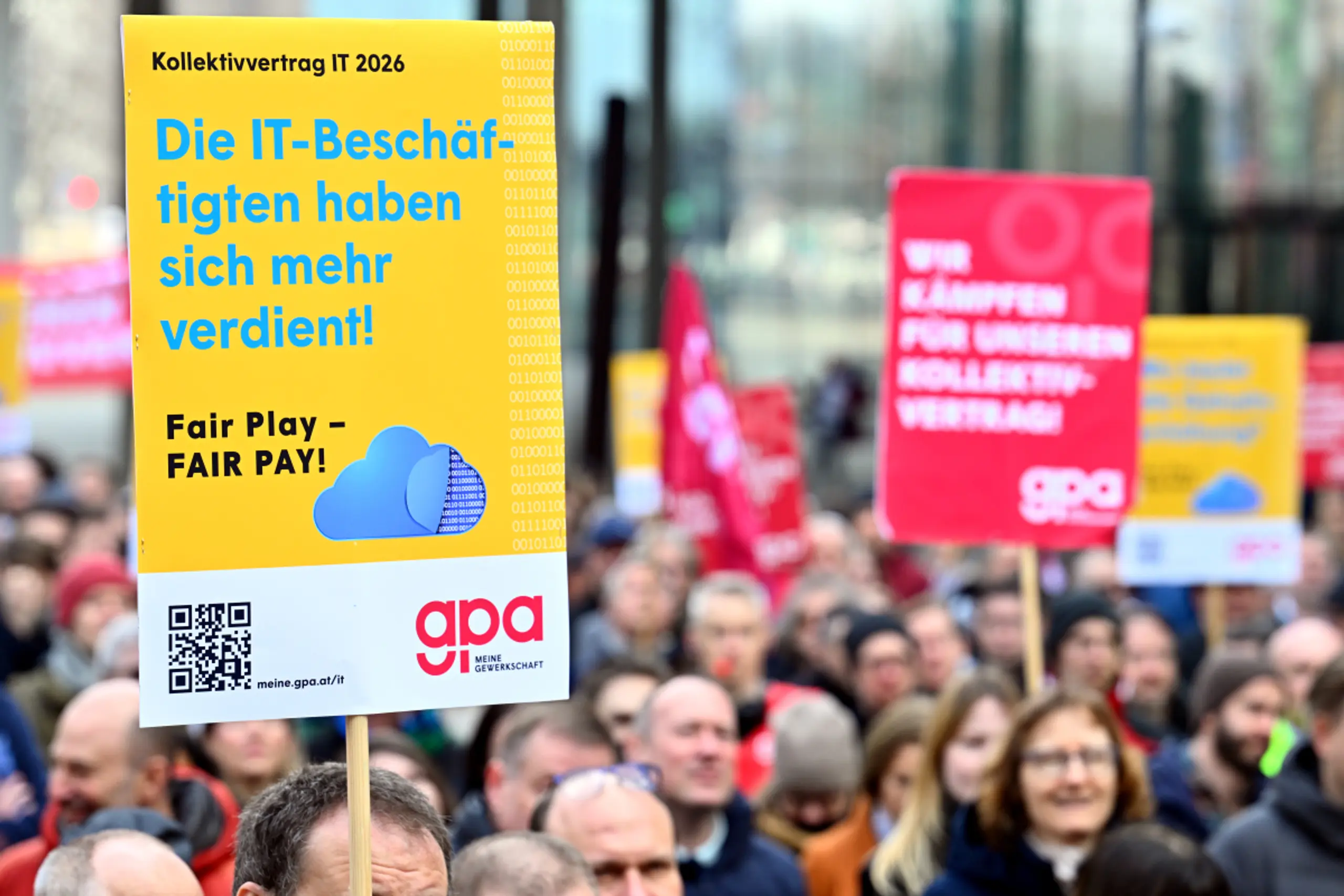 Anfang März gab es erstmals Warnstreiks der Branche
