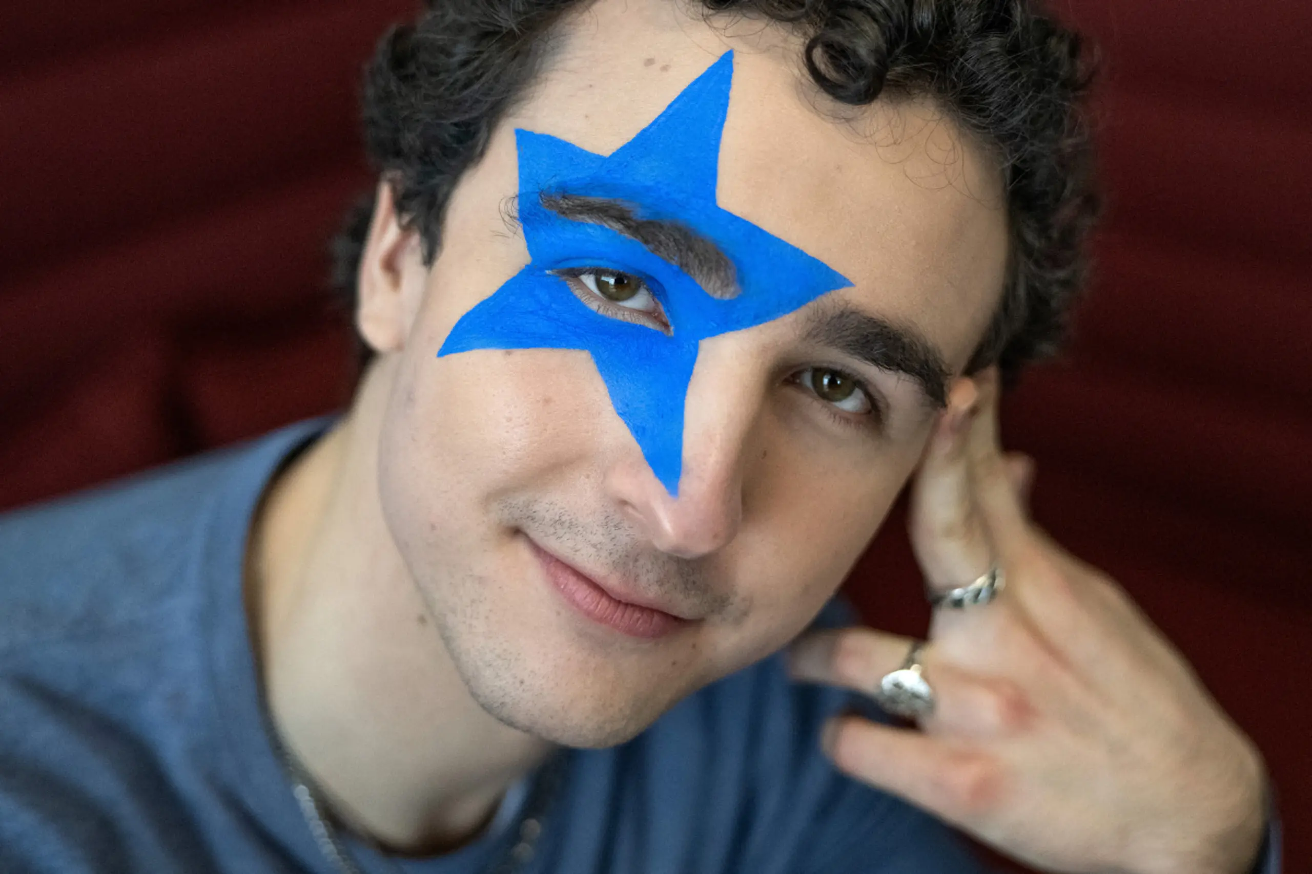 Cosmó legt sein offizielles Video vor