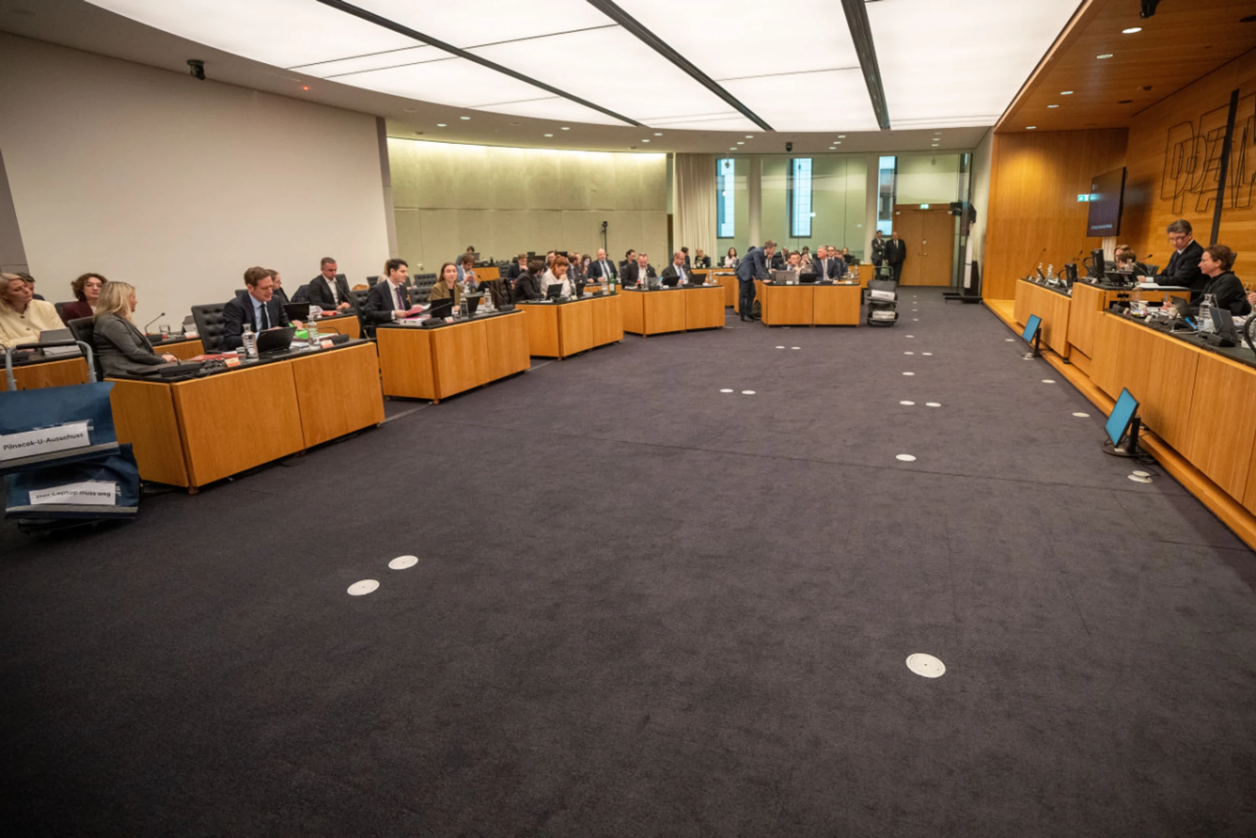 Der U-Ausschuss nimmt wieder an Fahrt auf