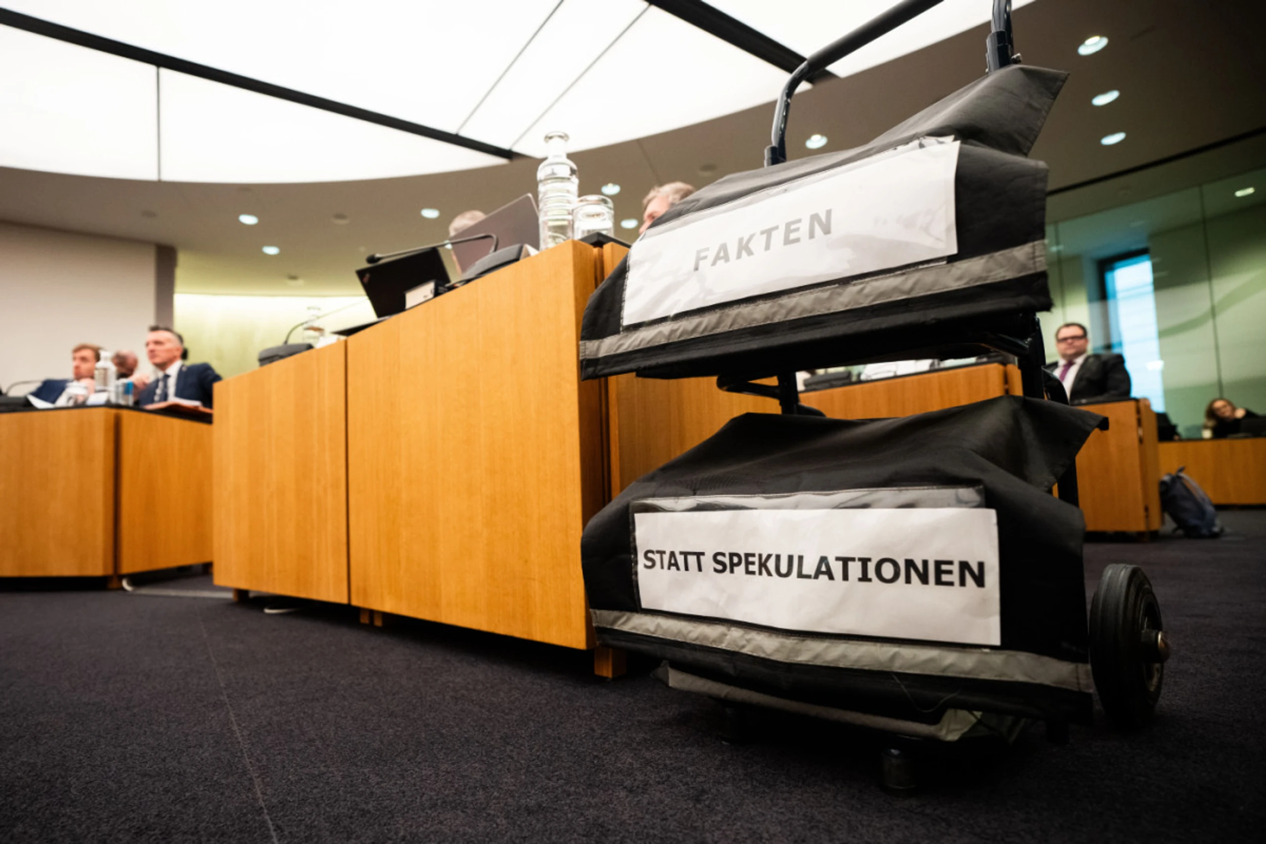 Der U-Ausschus fragt wieder