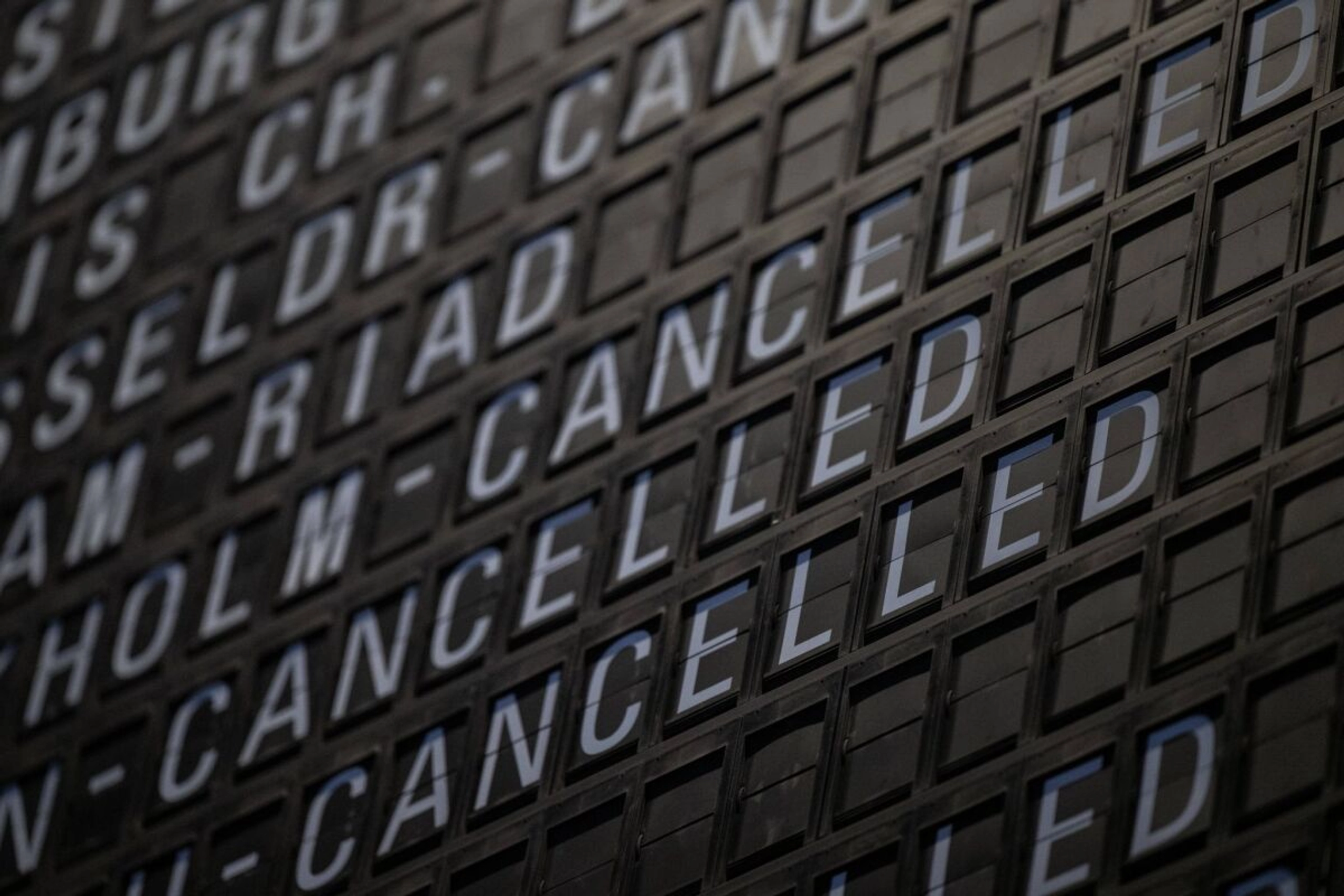 Zahlreiche Flüge fallen aus