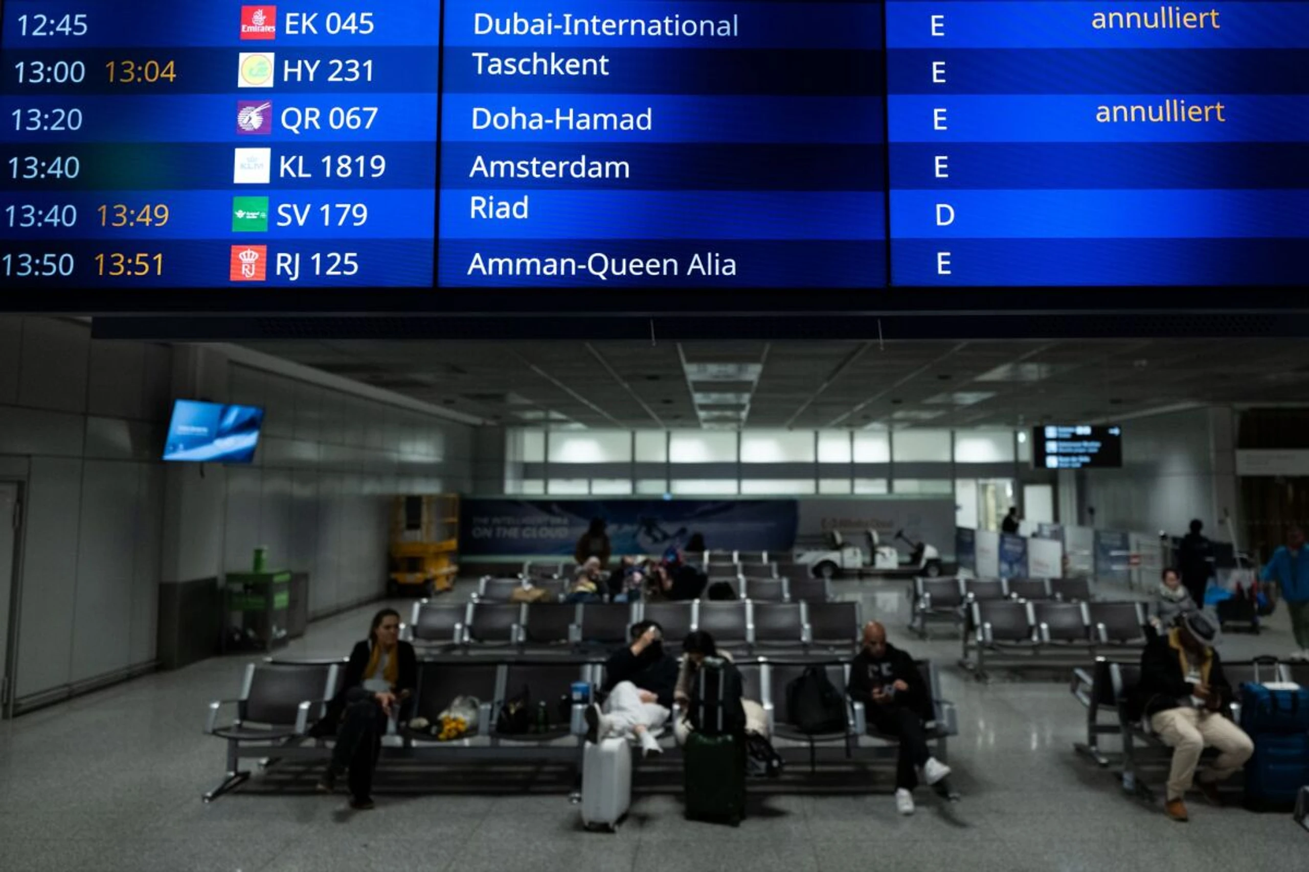 Gestrichene Flugkapazitäten im Golfraum treiben Ticketpreise