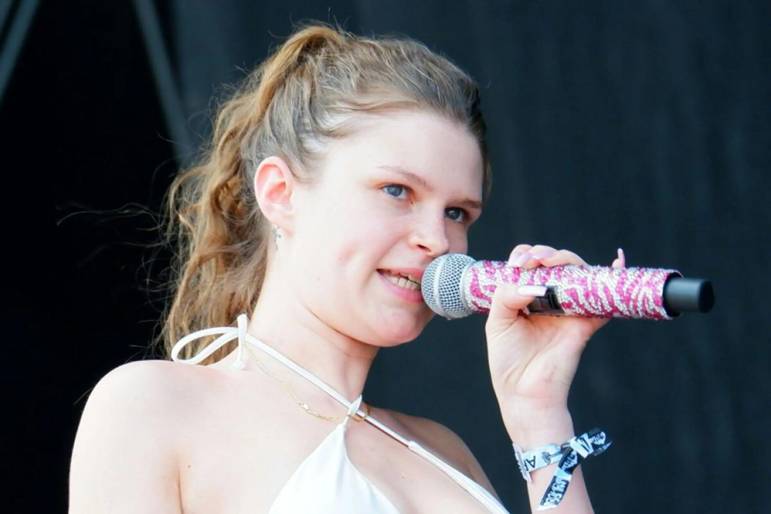 Rapperin Ikkimel beim Festival"Lido Sounds" in Linz