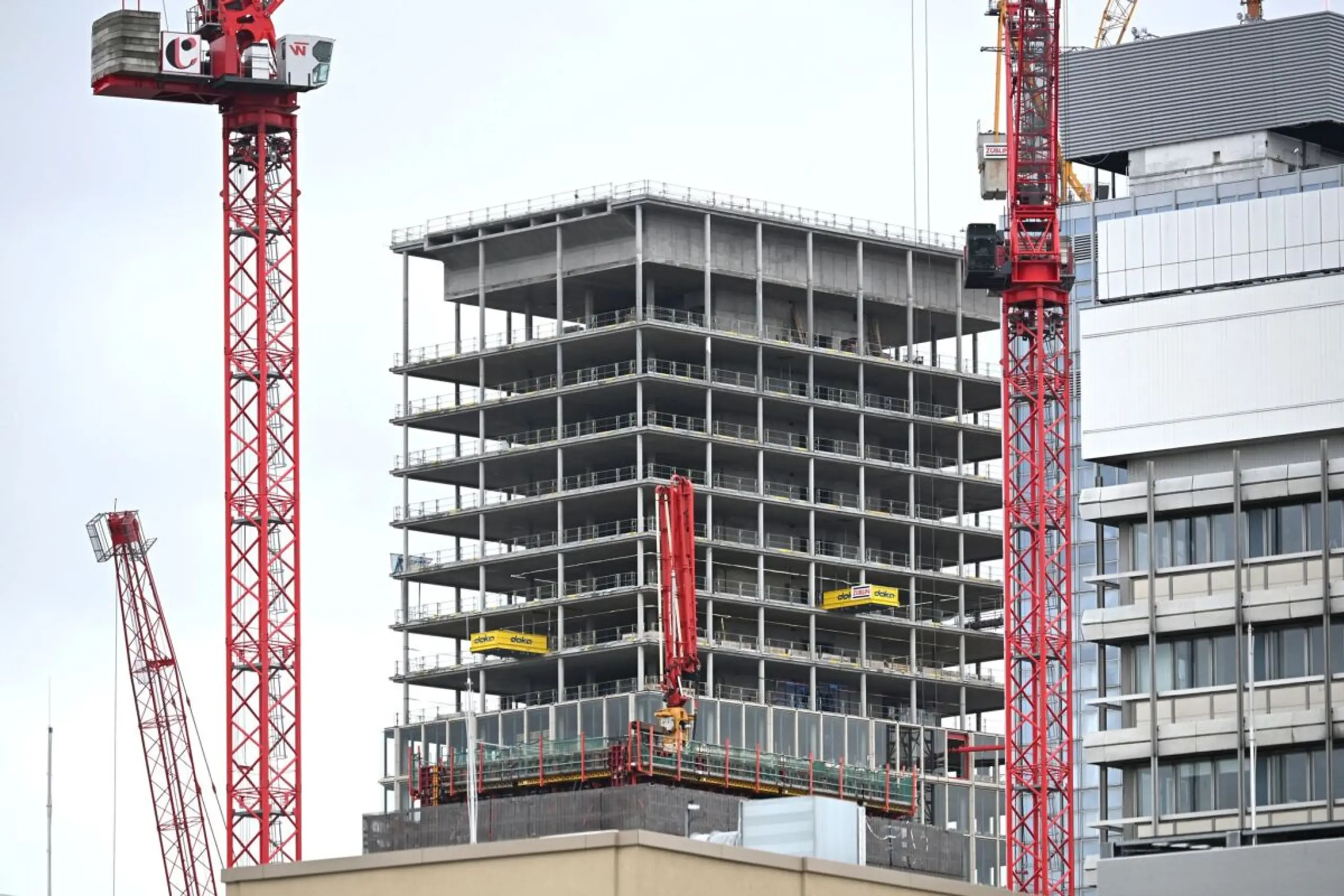 Weniger Wirtschaftswachstum, mehr Inflation erwartet