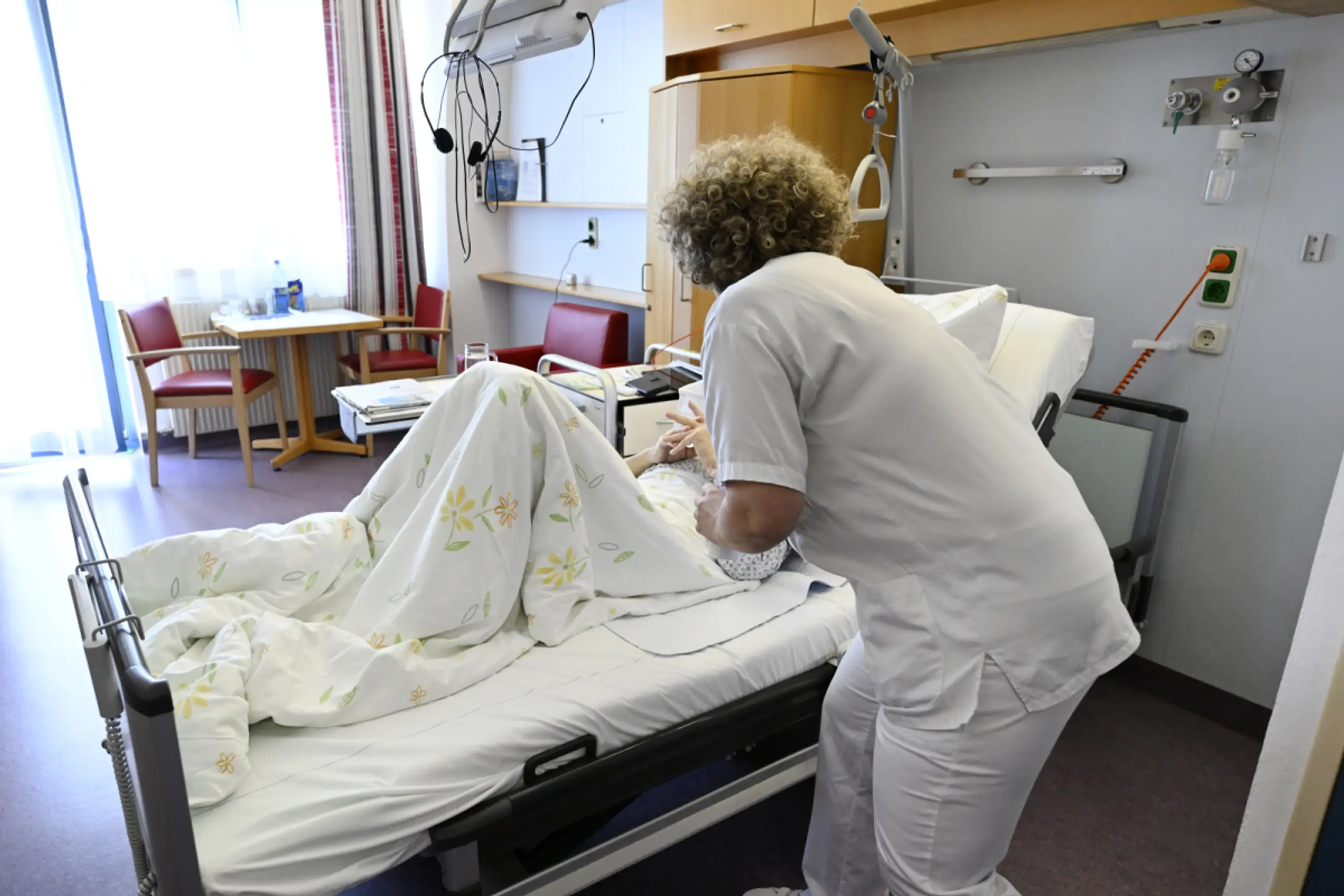 Salzburg zahlt den Pflegebonus doch weiter aus