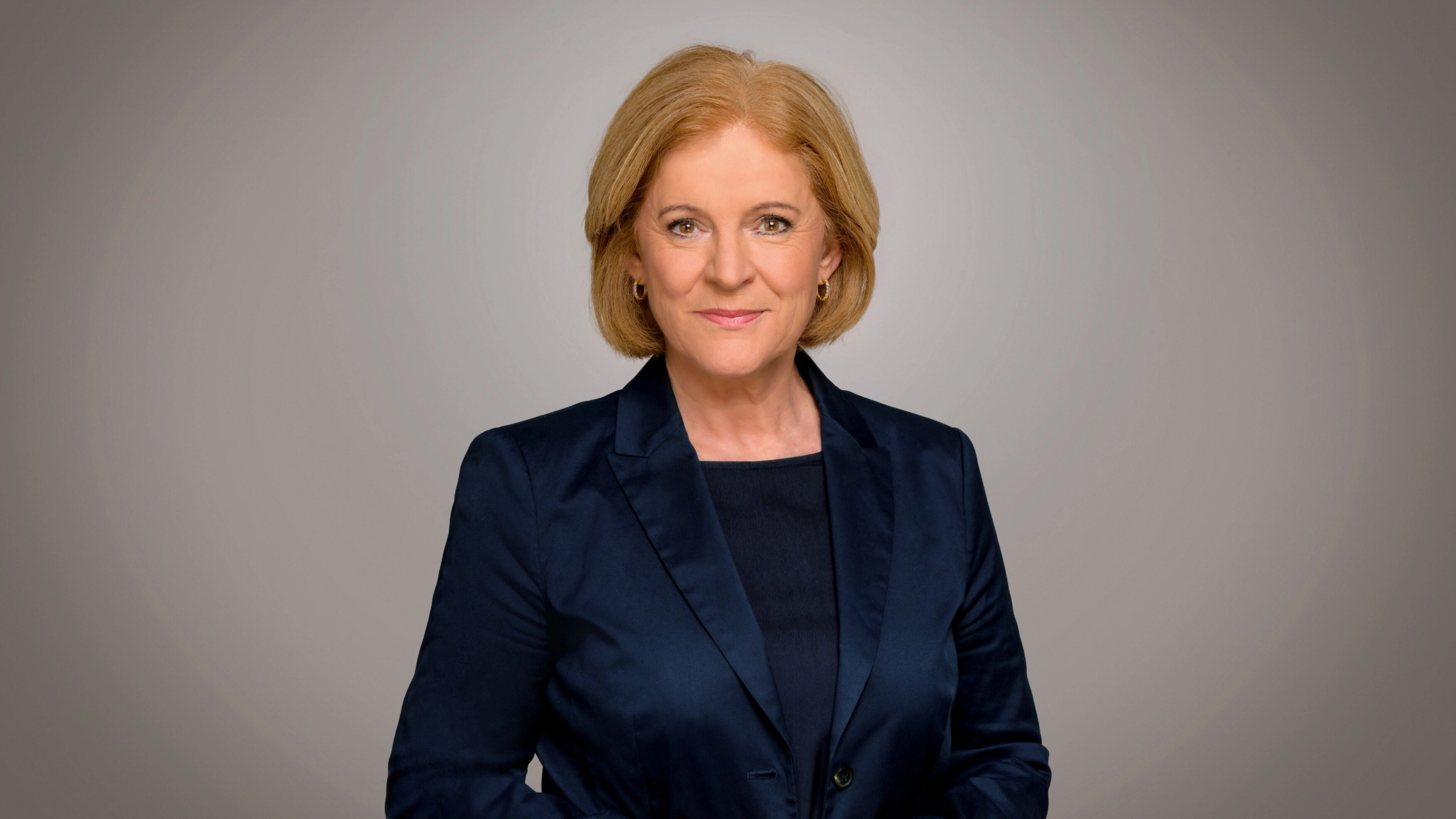 Die gläserne Macht: Frauen in Krisenzeiten im Fokus