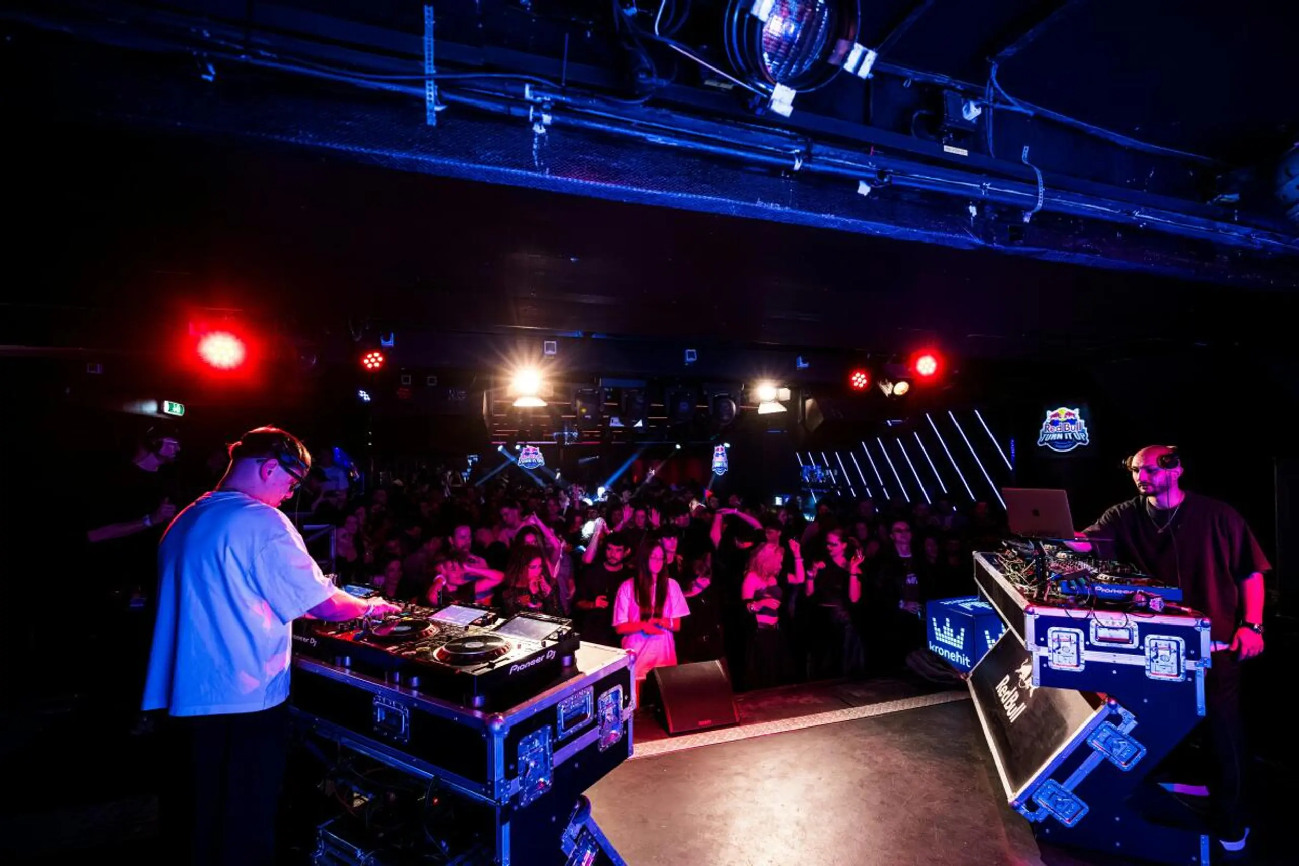 Der Turn It Up DJ-Wettbewerb geht am Wochenende ins Finale