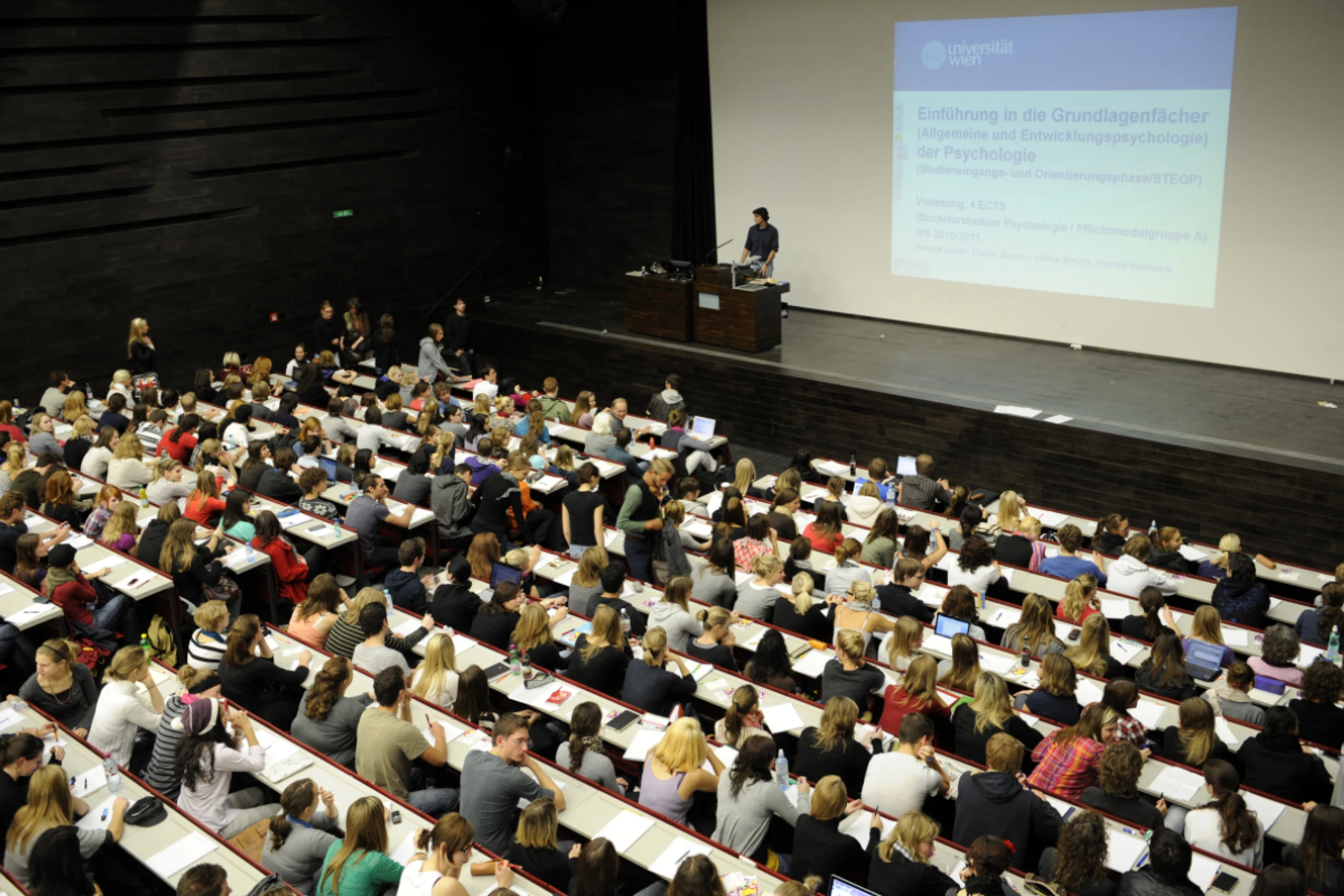 Unis verhandeln schon Budget für 2028-2030