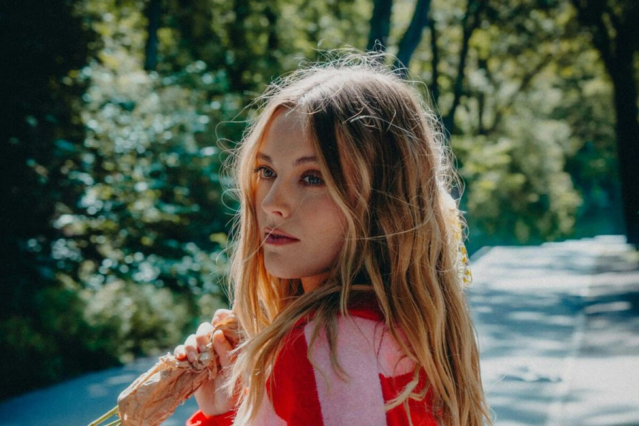 Die deutsche Popsängerin Sophia setzt auf handgemachte Musik