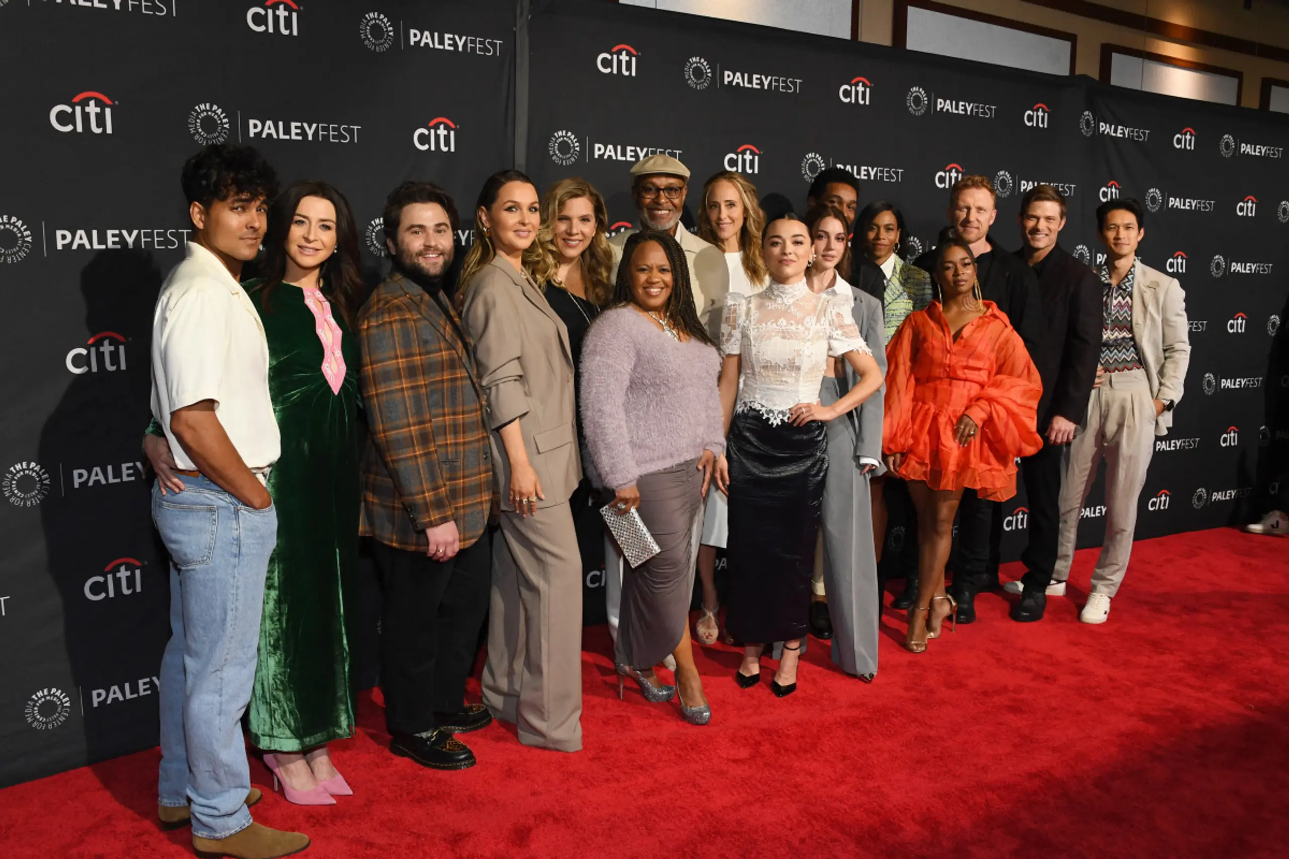 Das Team der Rekord-Arztserie geht in die nächste Staffel