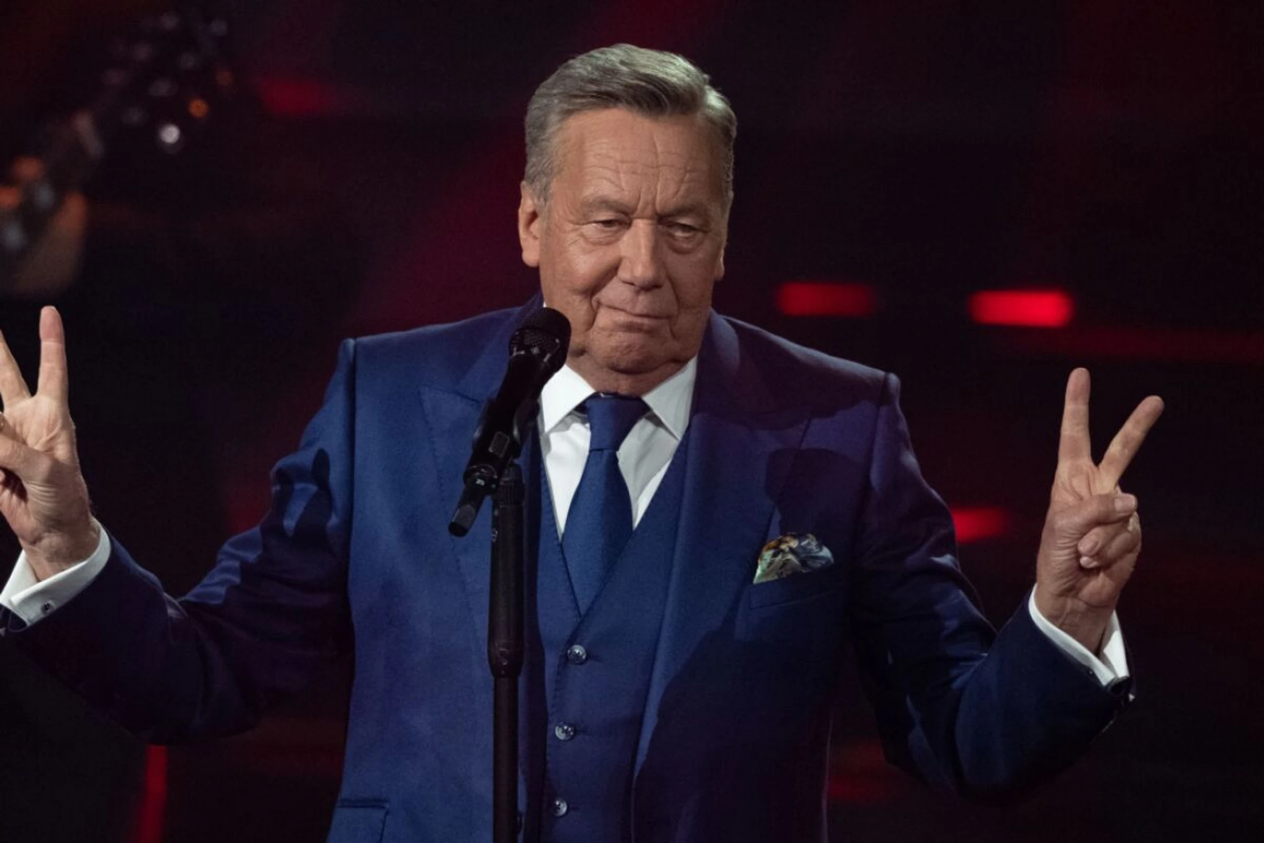 ++ ARCHIVBILD ++ Roland Kaiser freut sich über den Film über sein Leben