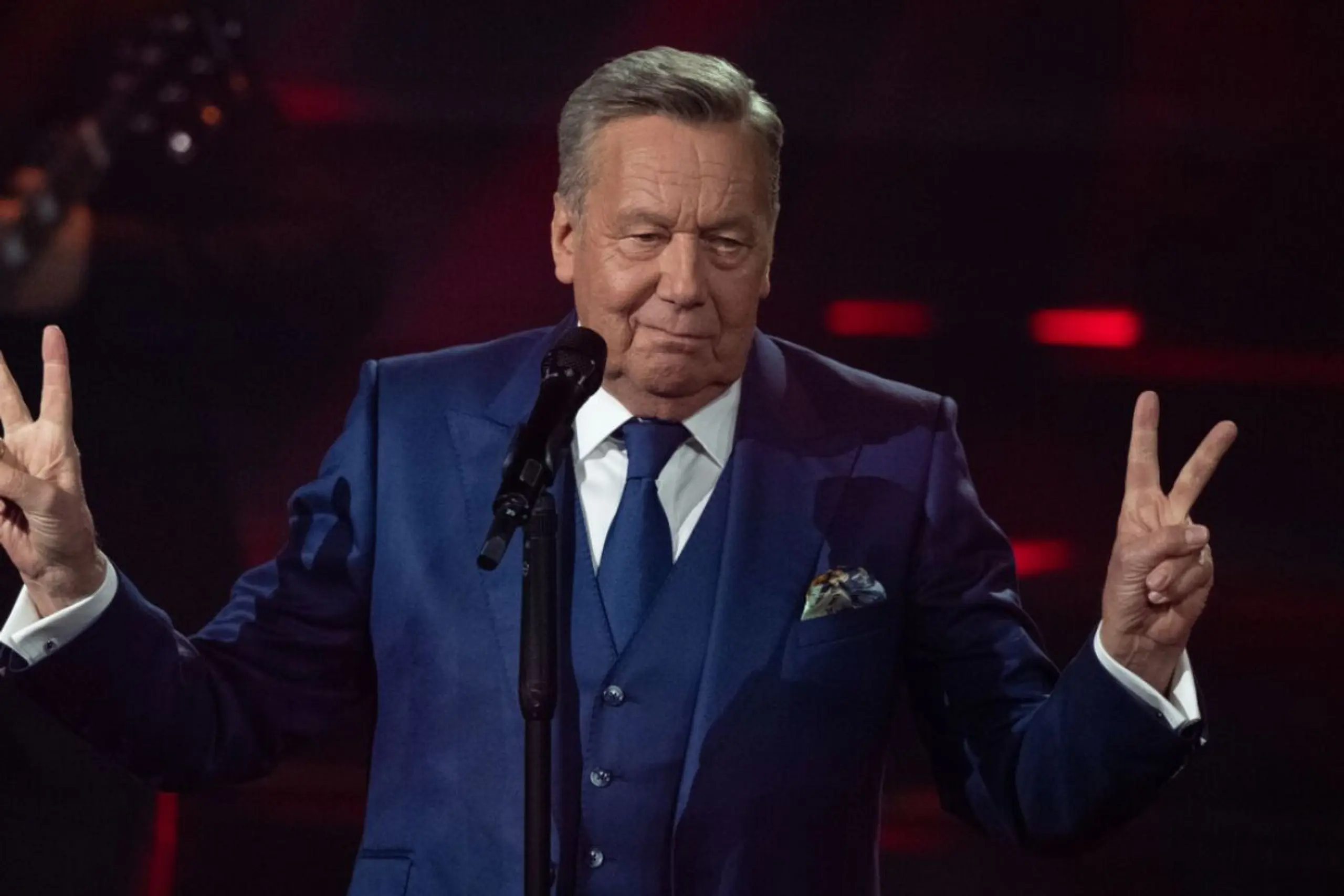 ++ ARCHIVBILD ++ Roland Kaiser freut sich über den Film über sein Leben