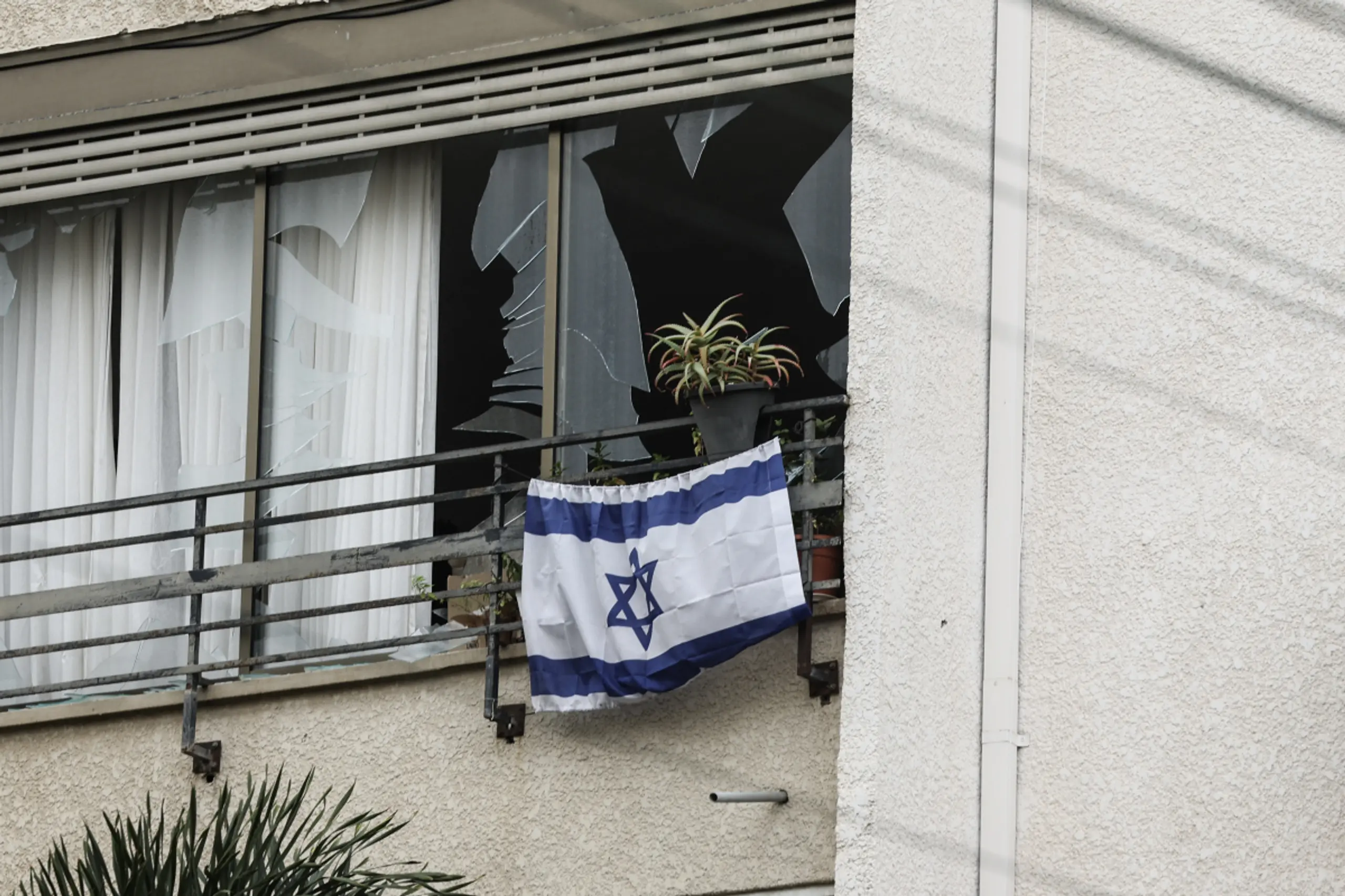 Israelische Städte unter Beschuss von Teheran und Hisbollah