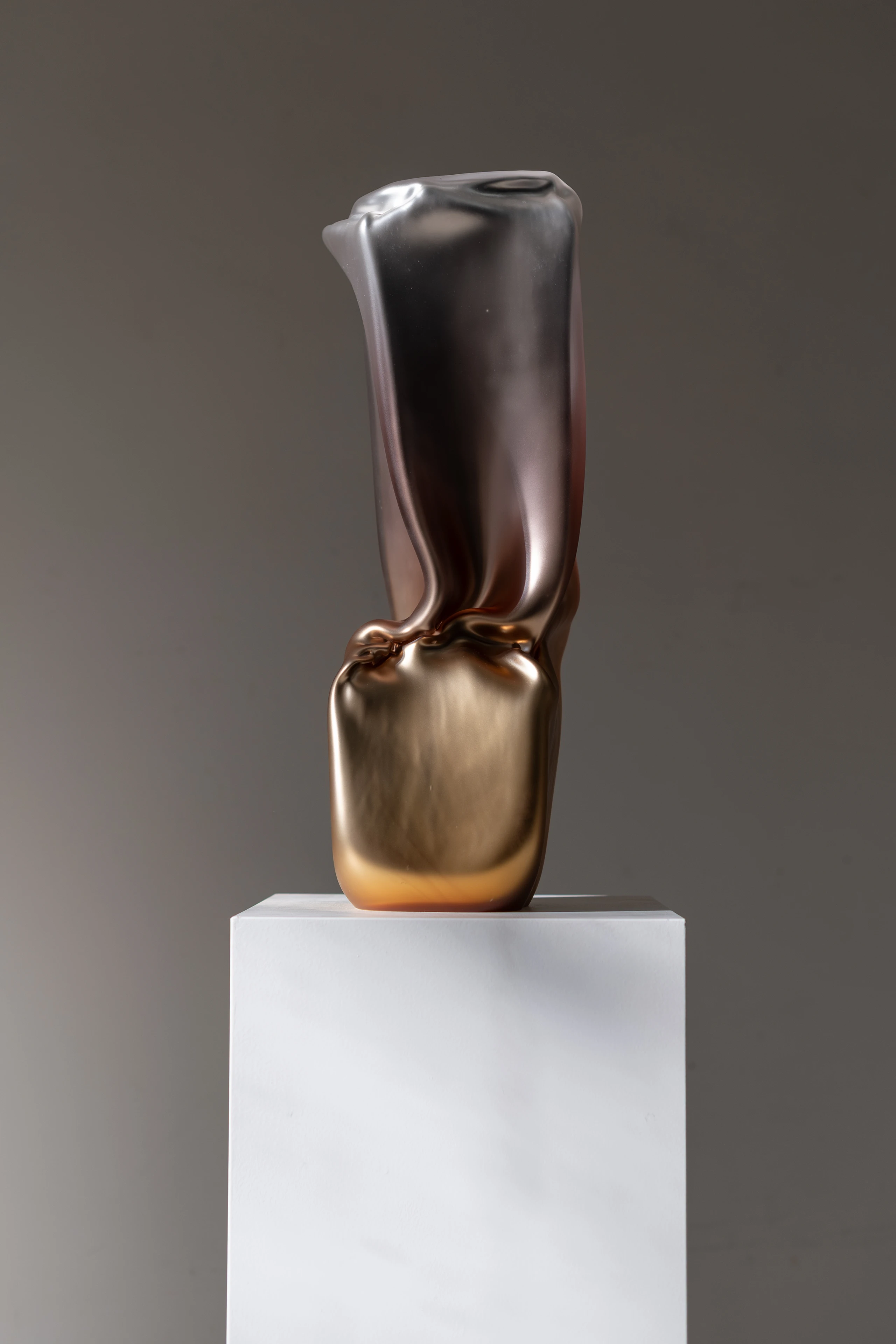 © Pilar Schacher Blurred image background