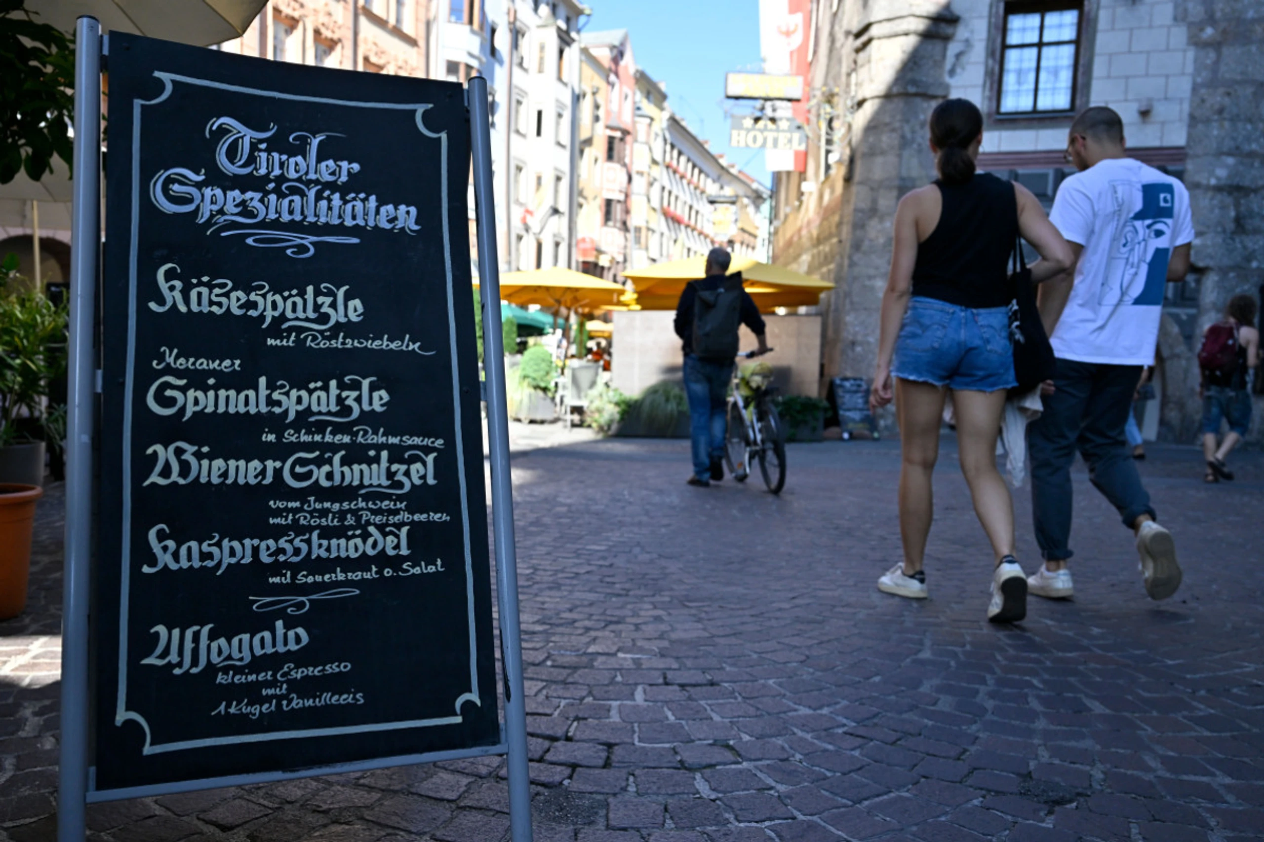 Die Sozialpartner der Tourismusbranche arbeiten noch am KV-Menue