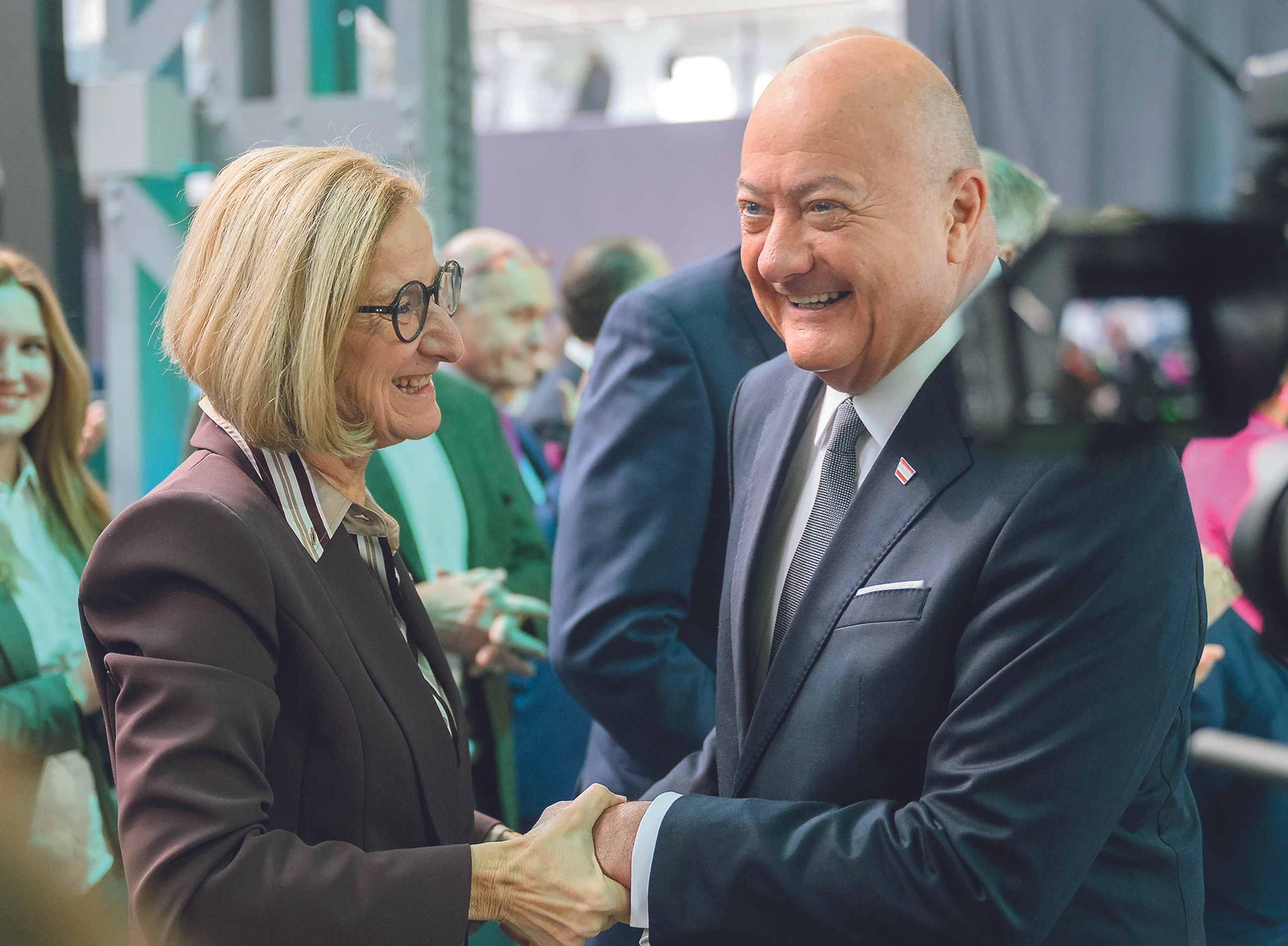 © APA-Images, MARTIN JUEN, photonews.at Blurred image background