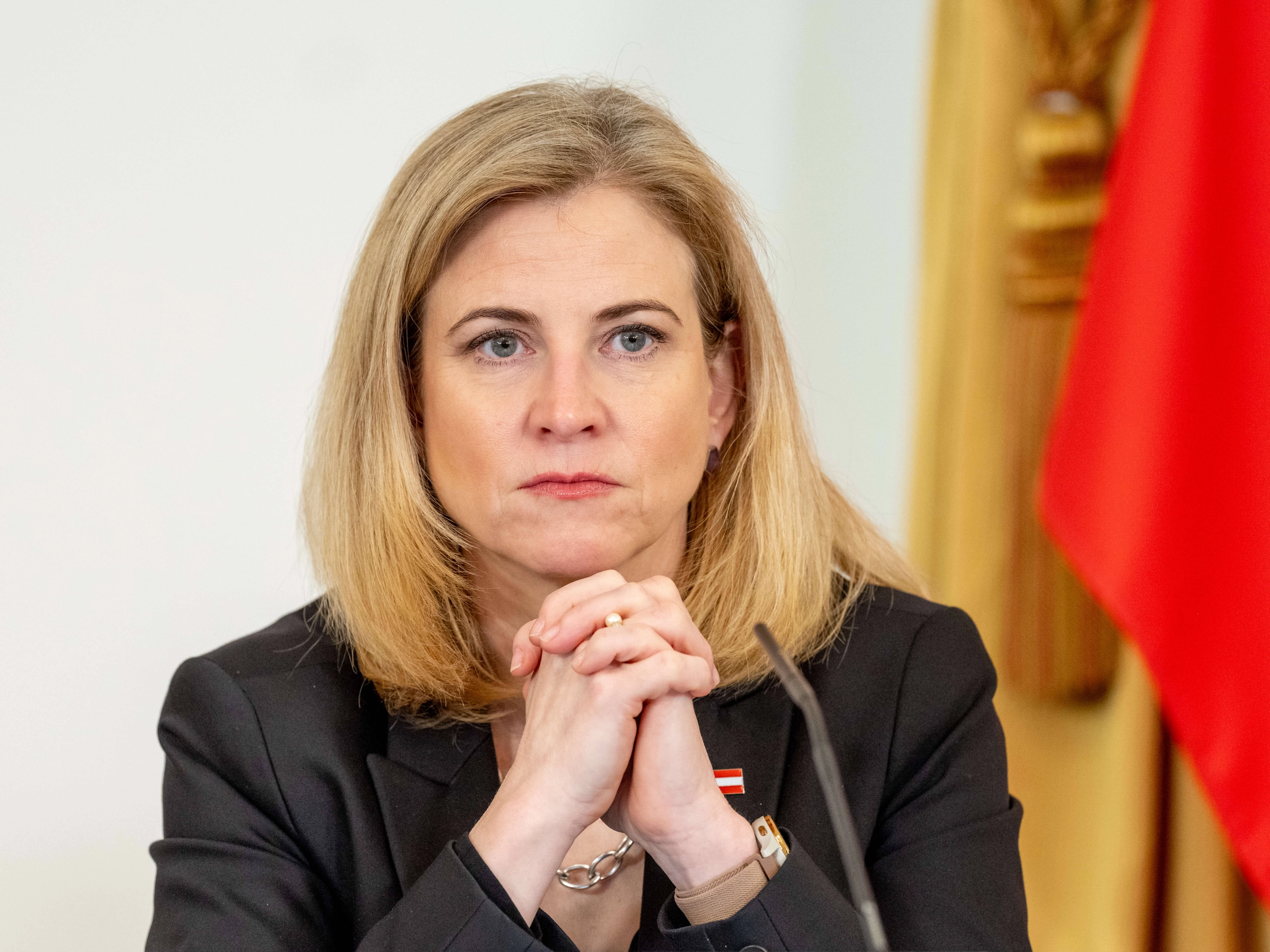 Pinke Ernüchterung: Wie viel Einfluss haben die NEOS wirklich?