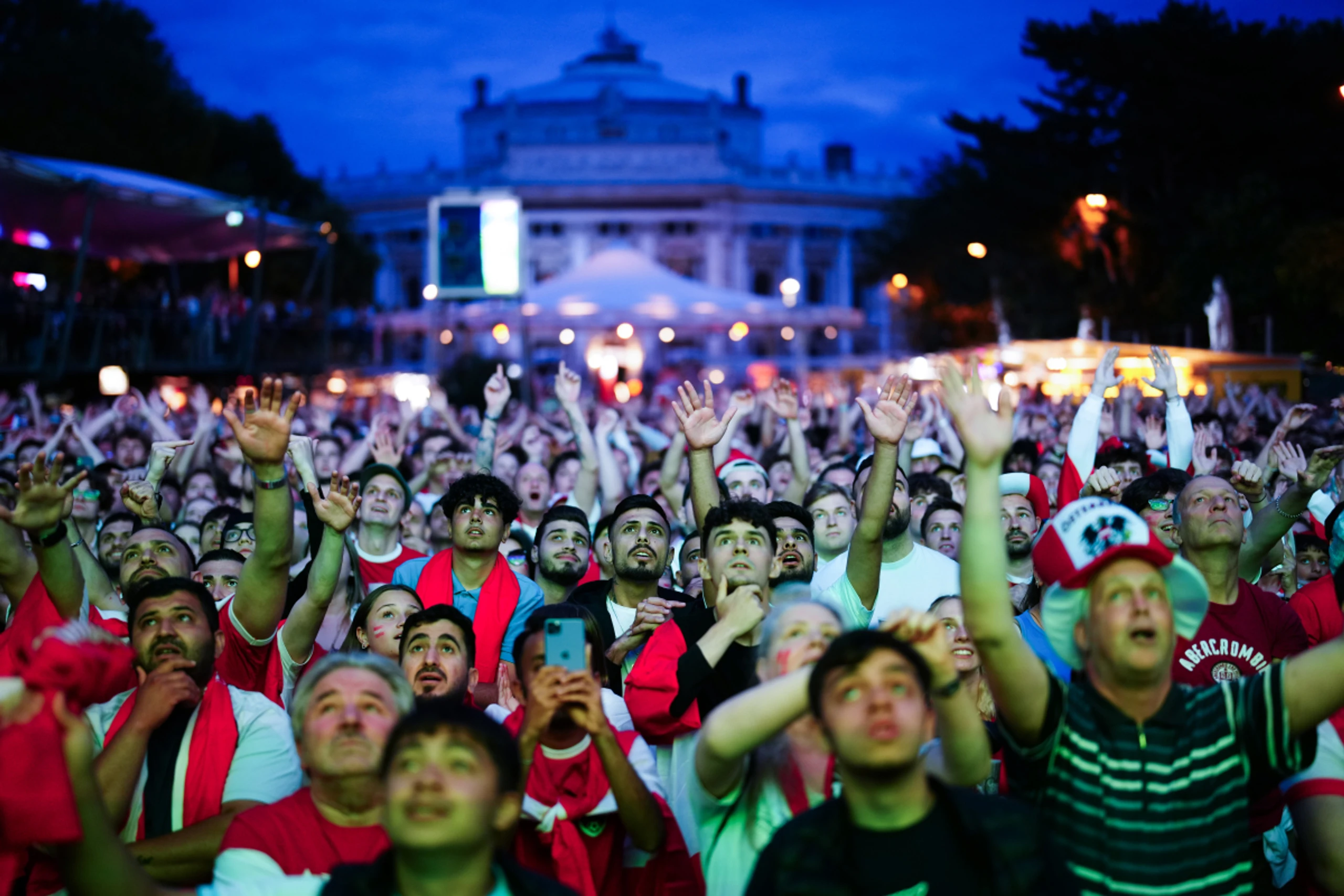 Public Viewing am Rathausplatz in Wien bei EM 2024