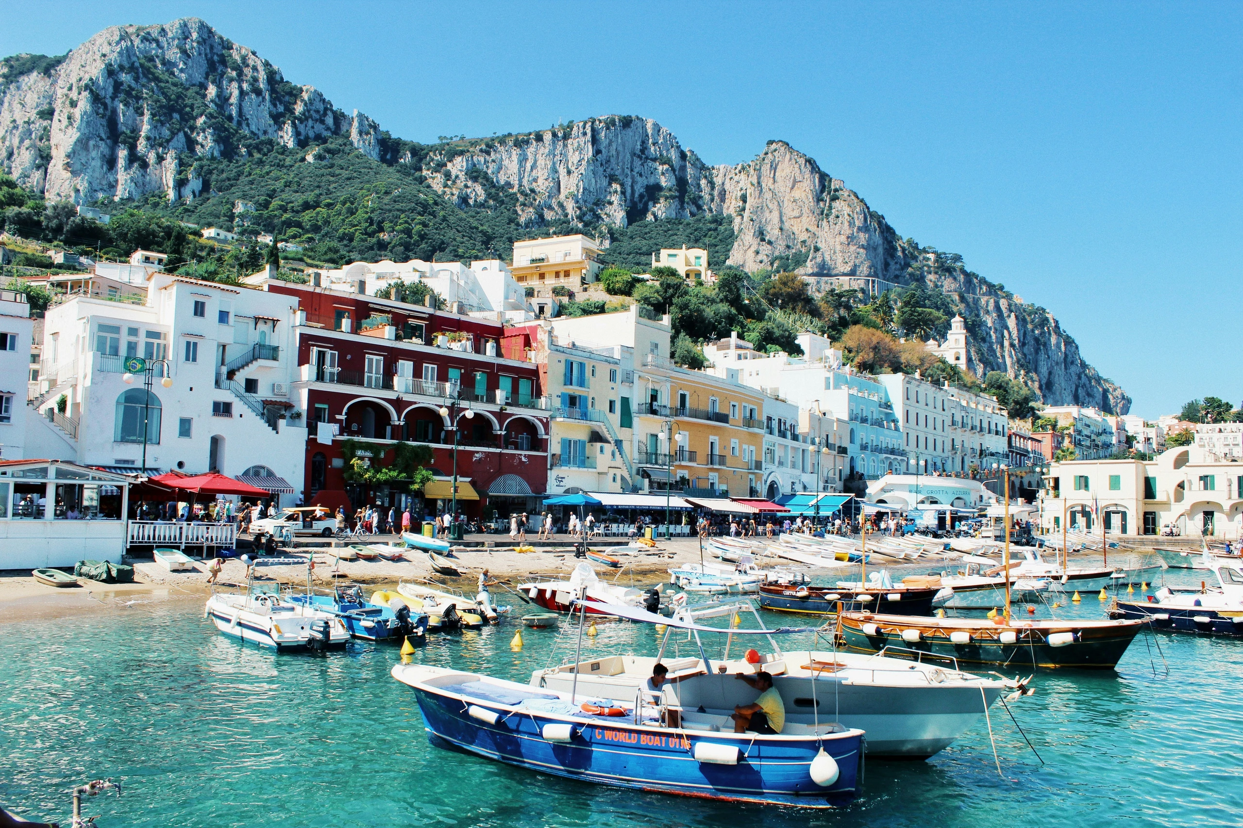 Capri bestraft „Belästigung“ von Touristen