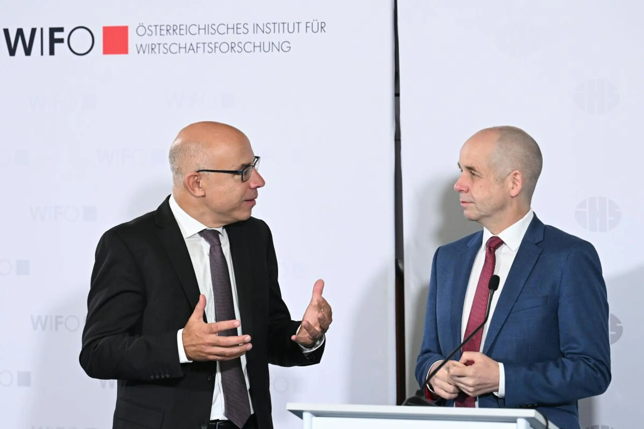 Wirtschaftsforscher sehen Budget im Plan