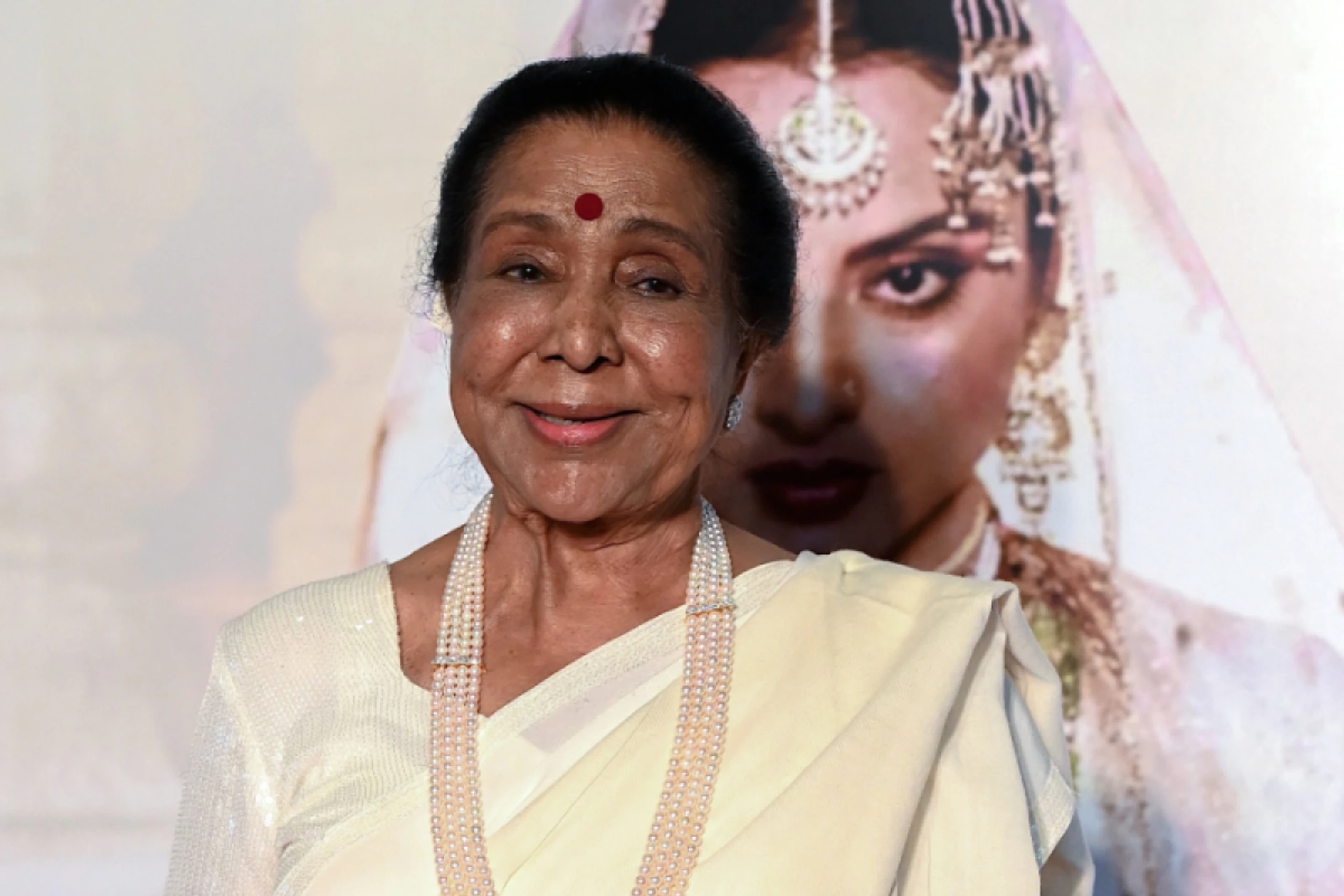 Die indische Sängerin Asha Bhosle starb mit 92 Jahren