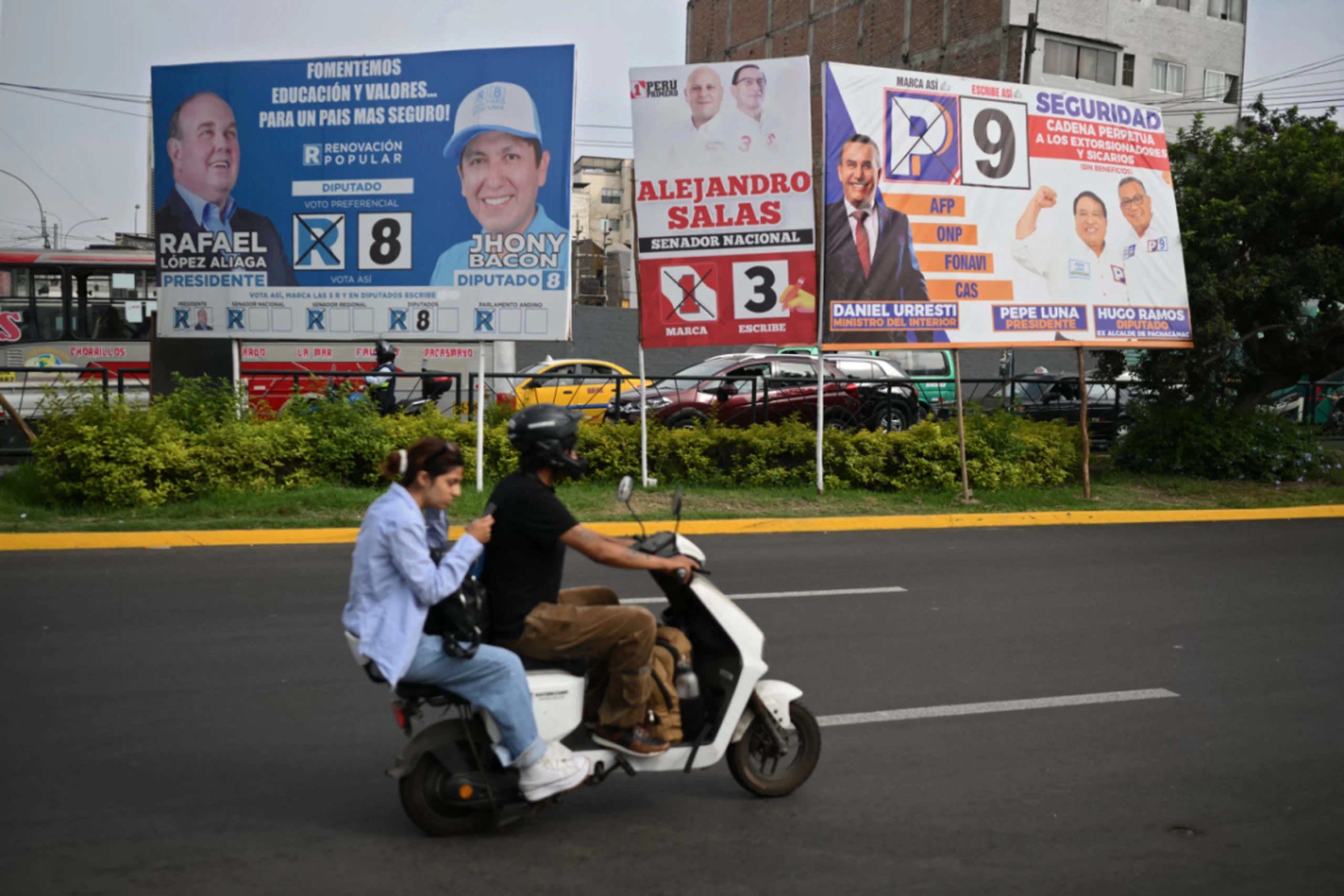 Peru: Nicht weniger als 35 Kandidaten streben Präsidentschaft an